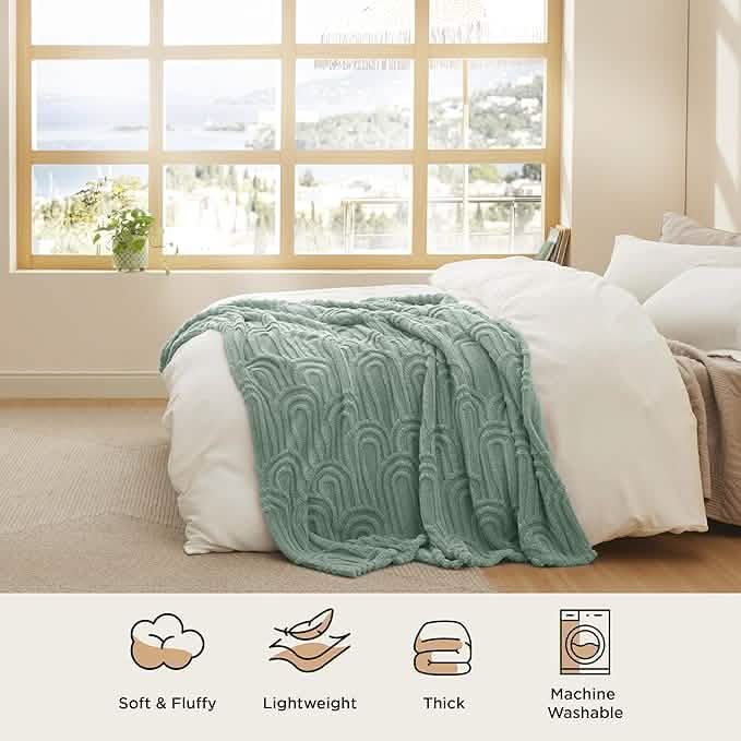 GentleSoft® Arch Shaggy Sherpa Fleece Blanket