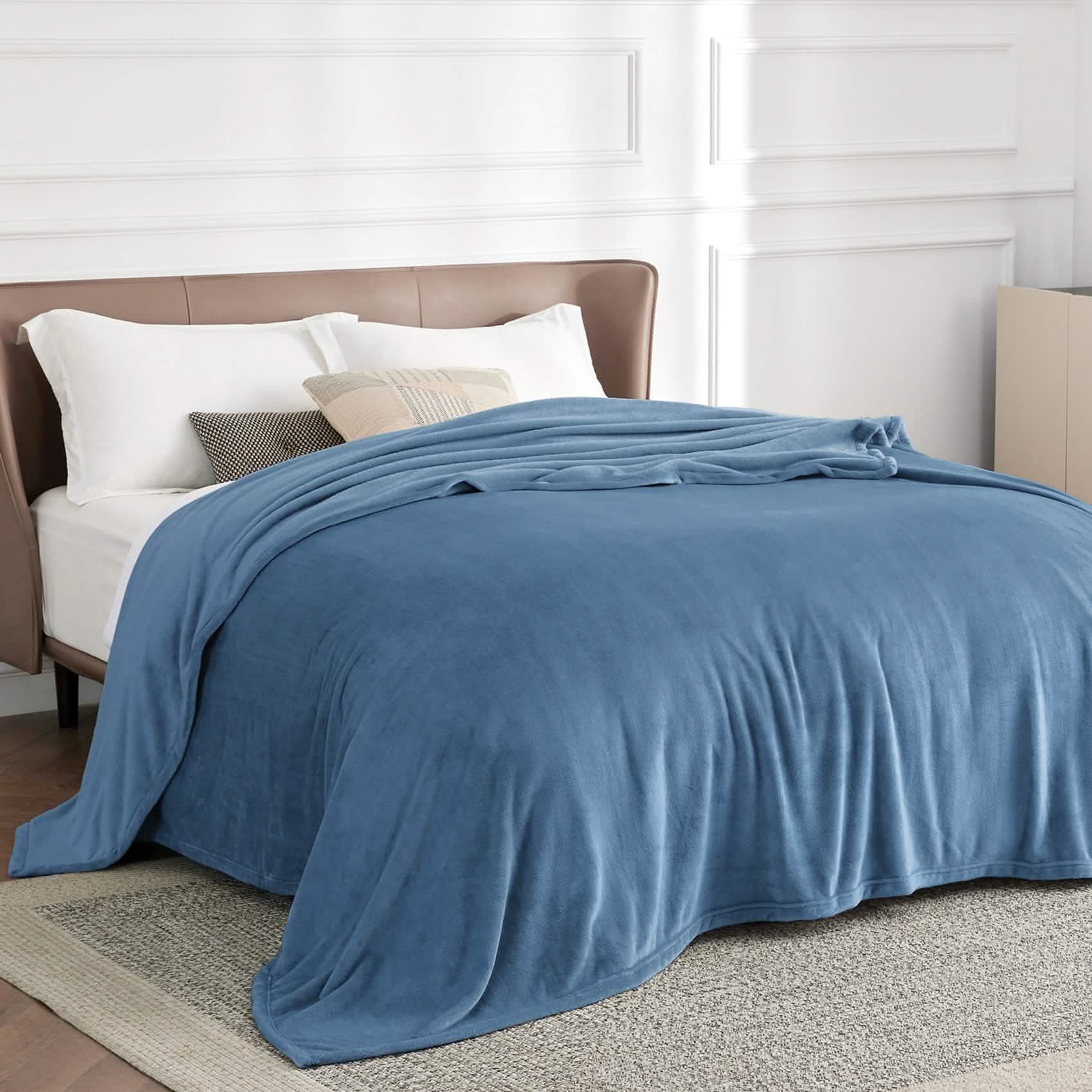 GentleSoft® Flannel Fleece Blanket 300gsm