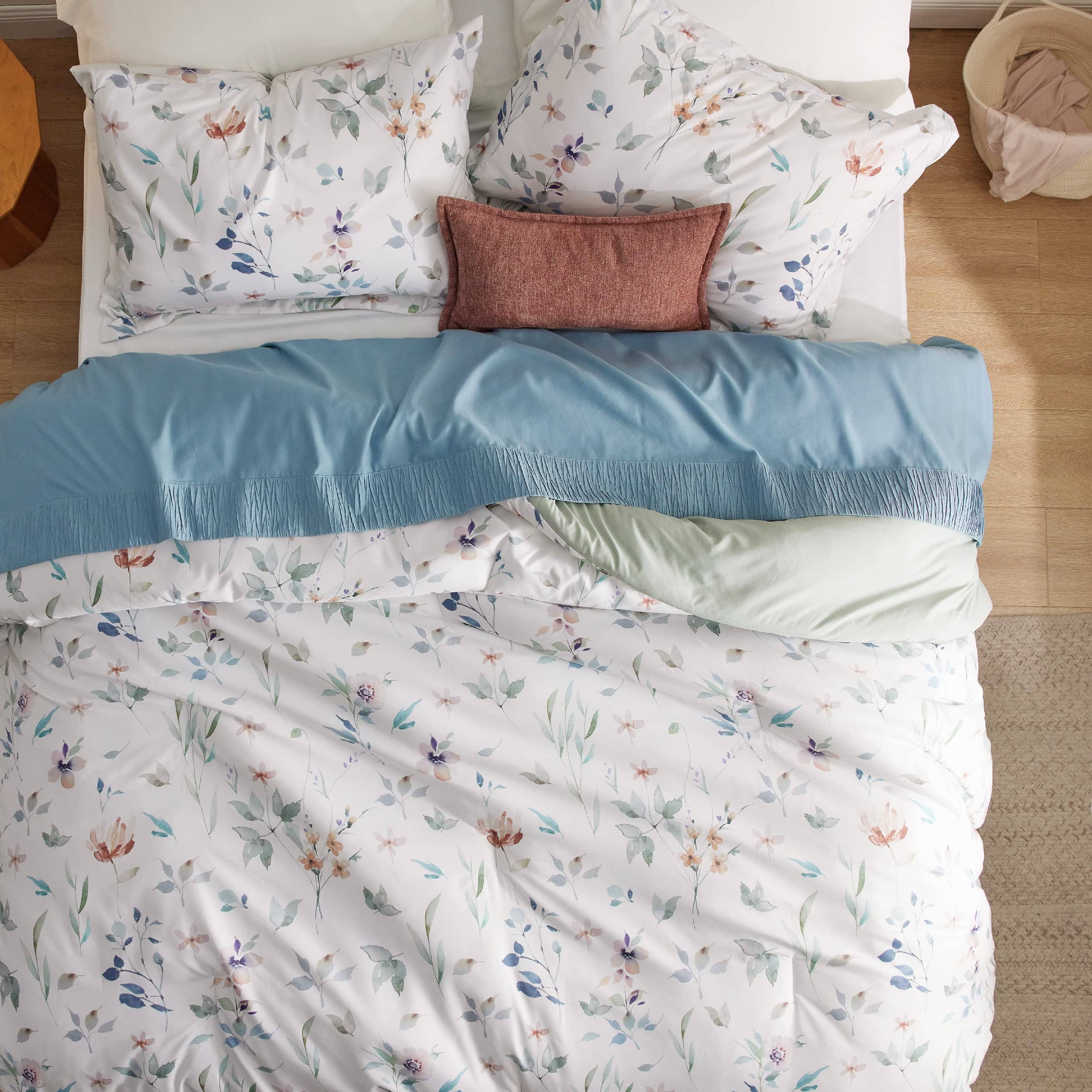 GentleSoft® Retro Botanical Comforter Set