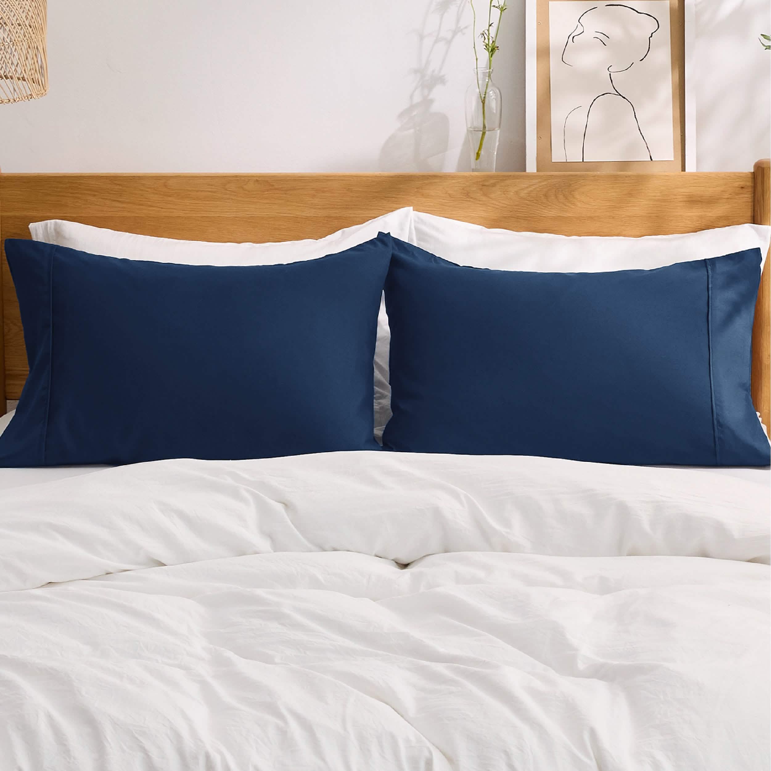 GentleSoft® Fade and Stain Resistant Microfiber Pillowcase