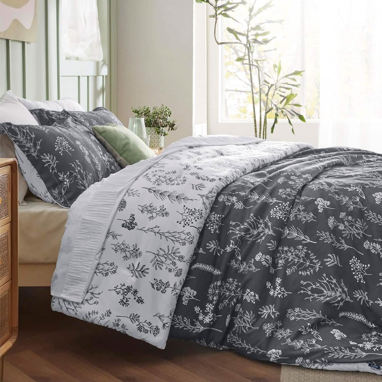 GentleSoft® Reversible Floral Print Duvet Cover Set
