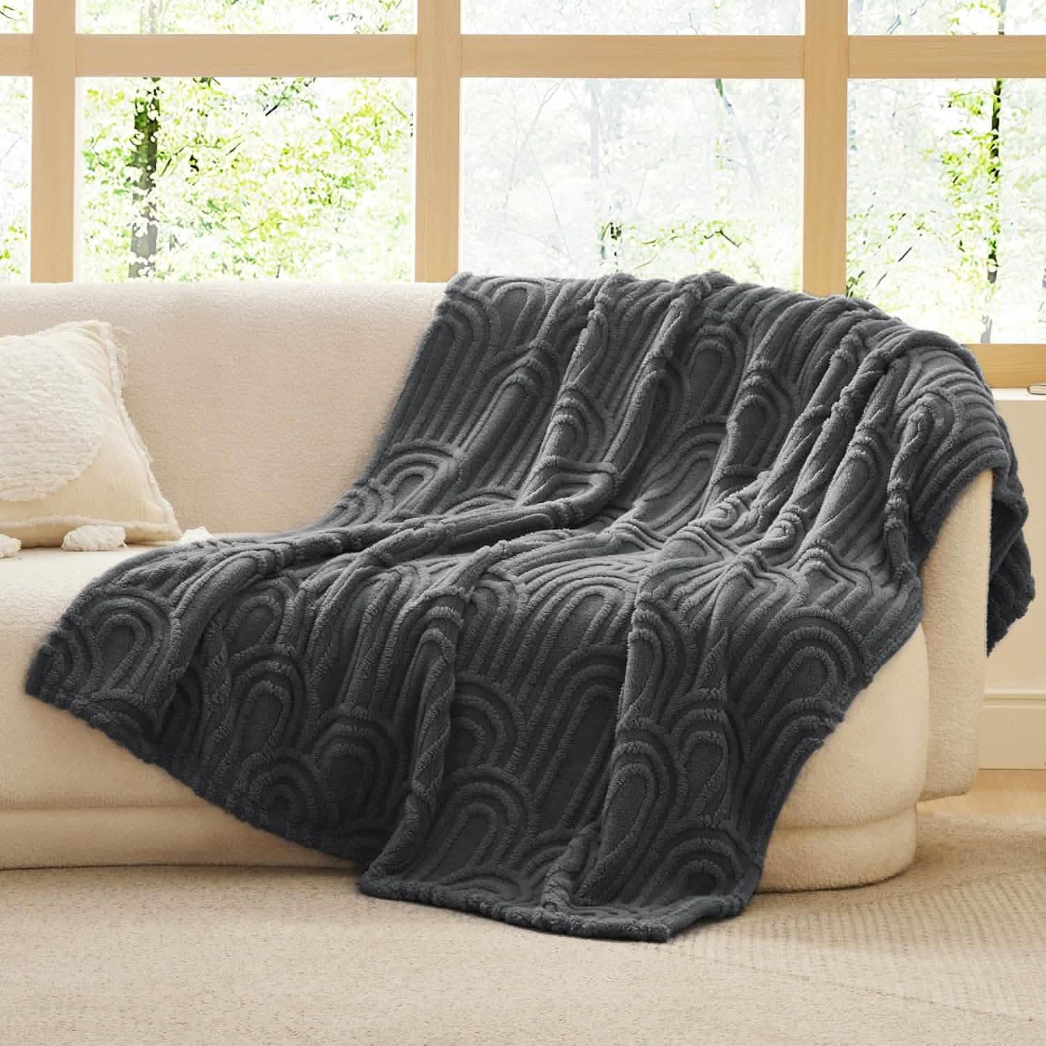 GentleSoft® Arch Shaggy Sherpa Fleece Blanket