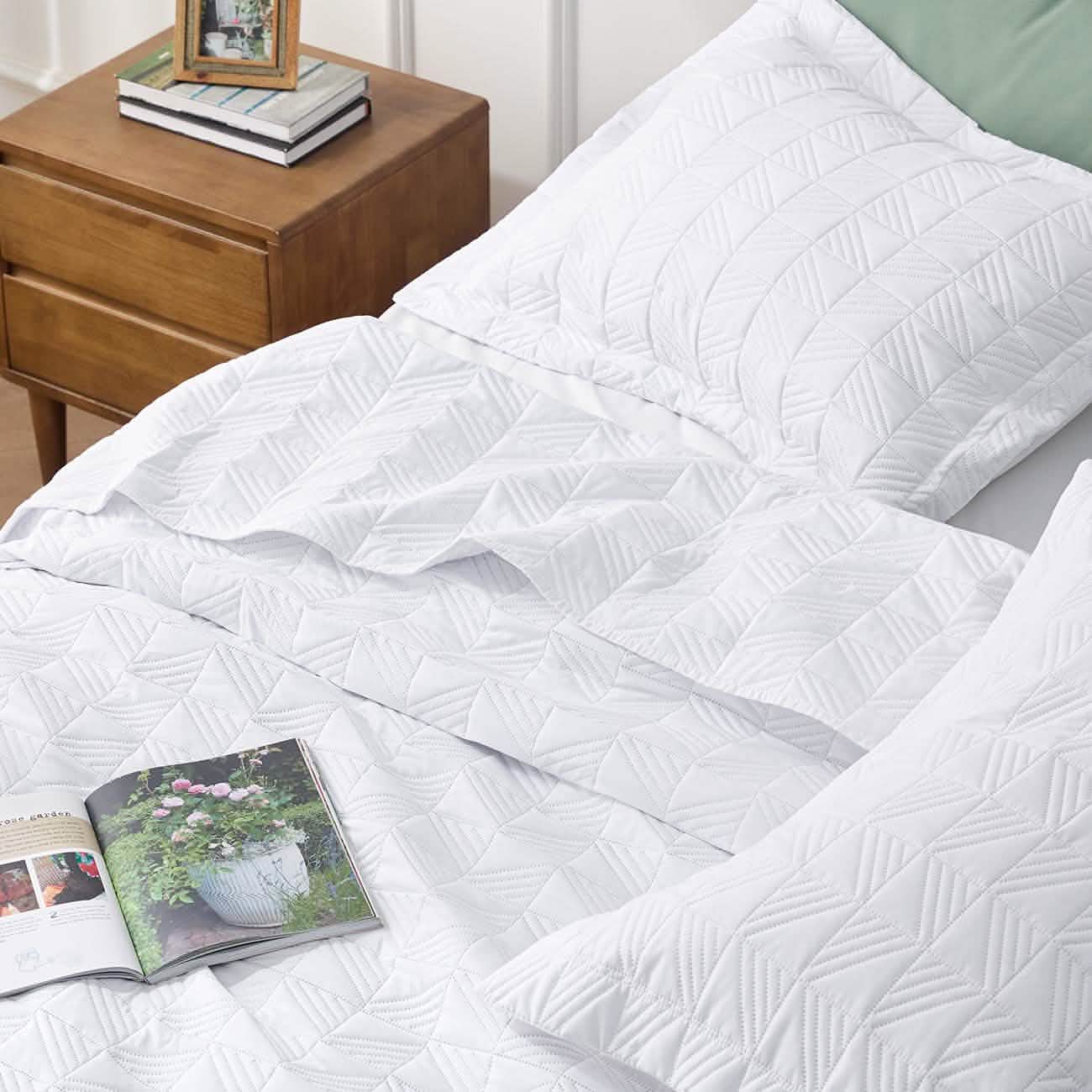 GentleSoft® Geometric Soft Ultrasonic Quilt Set