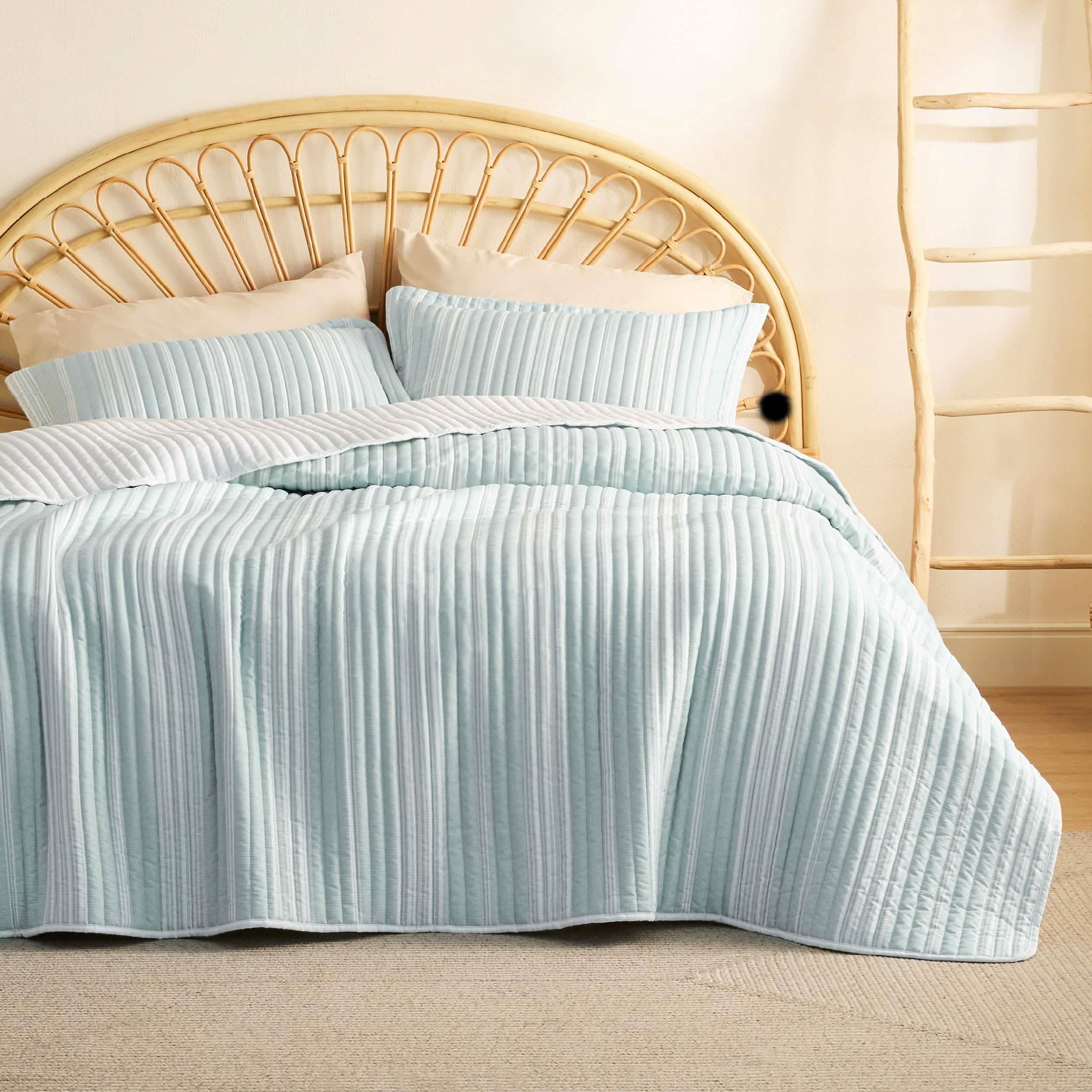 GentleSoft® Chill Vibes Quilt Set