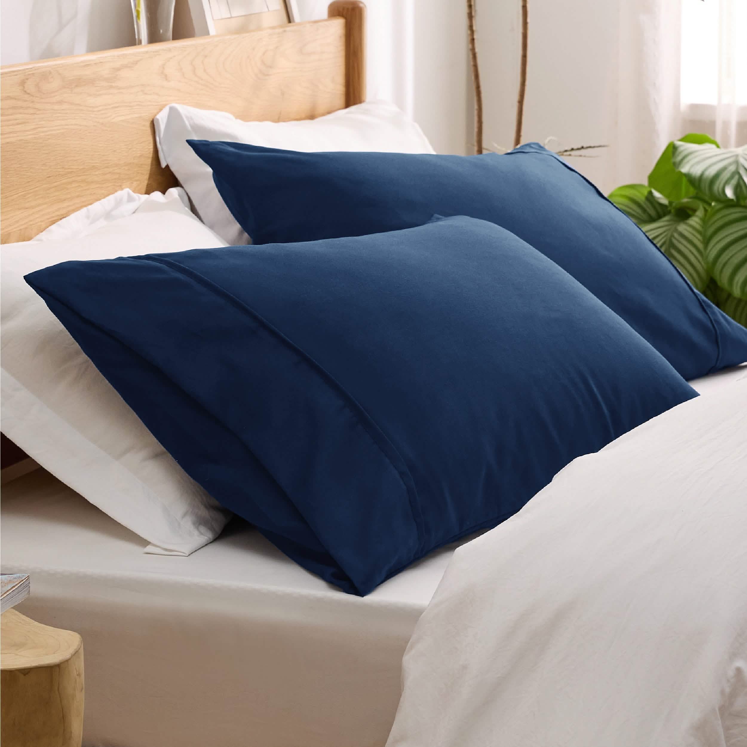 GentleSoft® Fade and Stain Resistant Microfiber Pillowcase