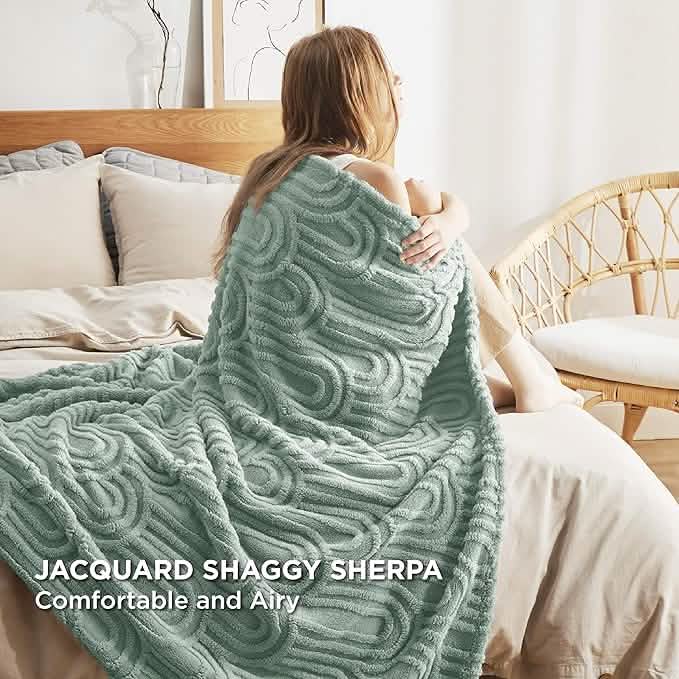GentleSoft® Arch Shaggy Sherpa Fleece Blanket
