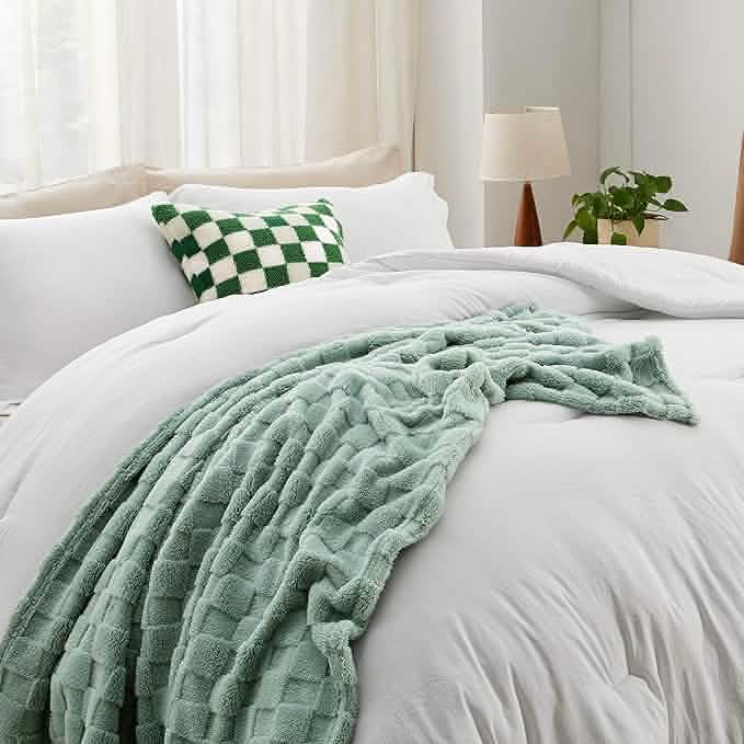 GentleSoft® Checkered Comforter Set