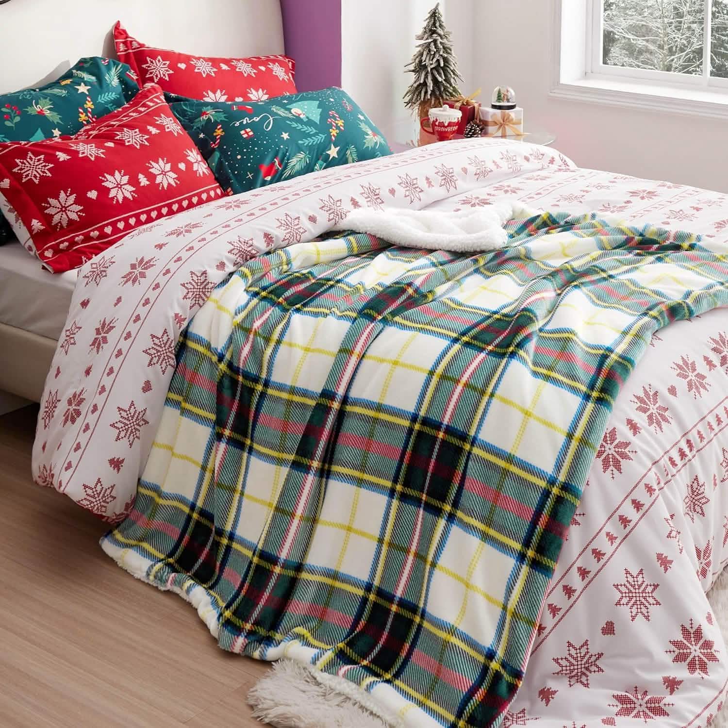 GentleSoft® Printed Throw Sherpa Blanket christmas Red