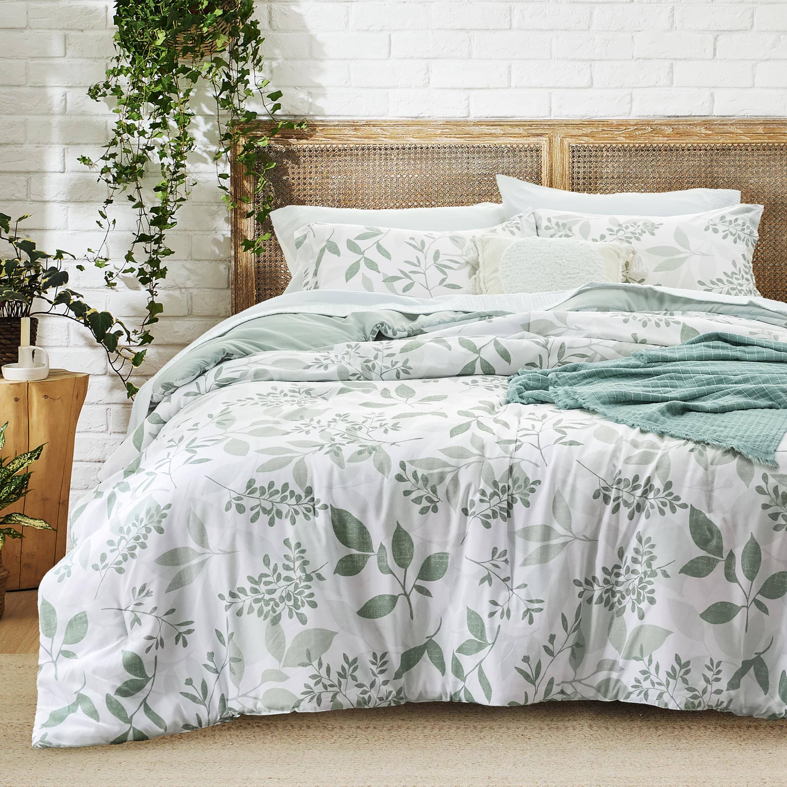 GentleSoft® Retro Botanical Comforter Set