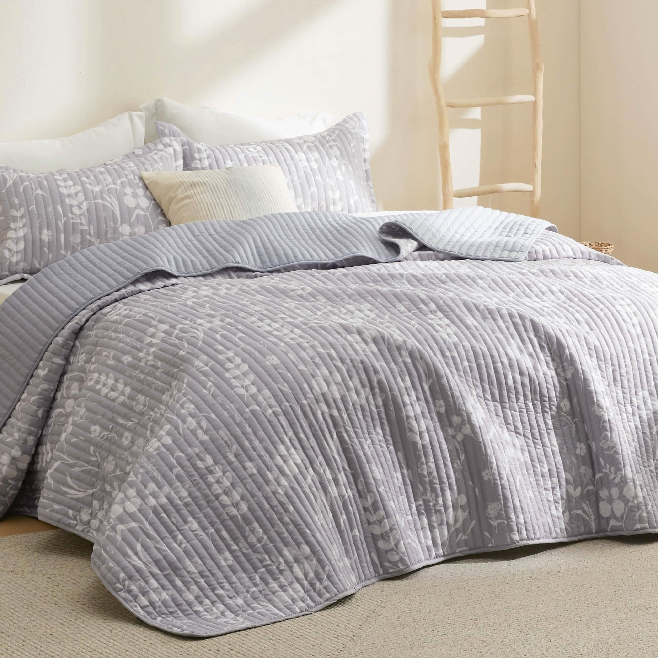 GentleSoft® Botanical Quilt Set
