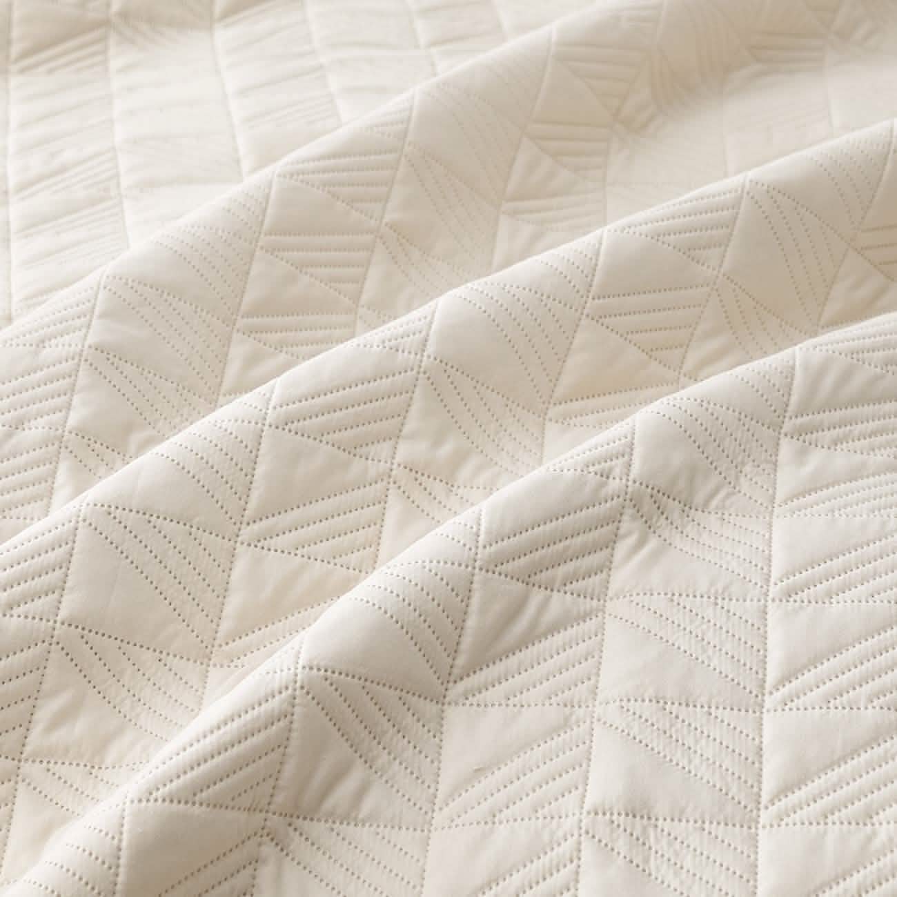 GentleSoft® Geometric Soft Ultrasonic Quilt Set