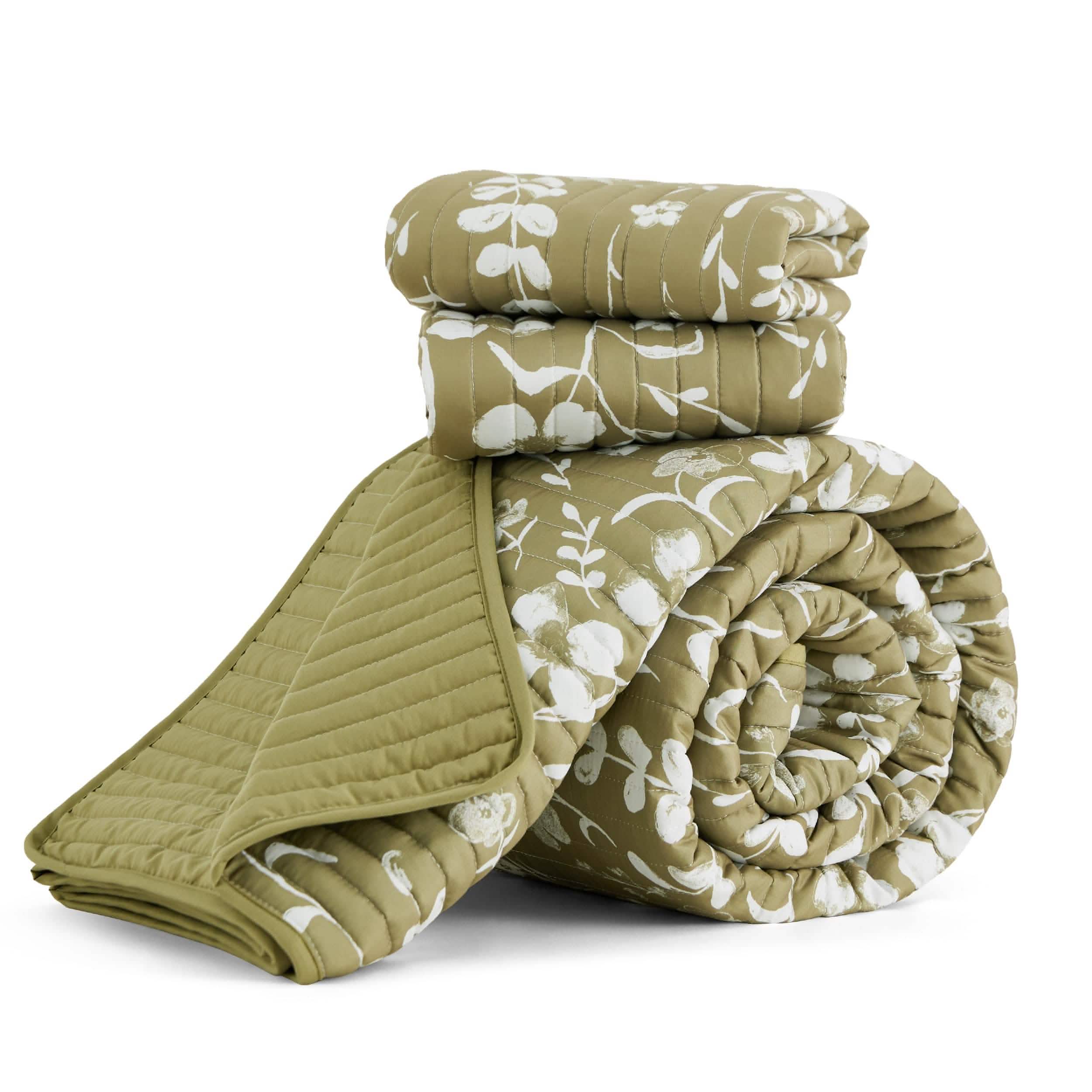 GentleSoft® Botanical Quilt Set