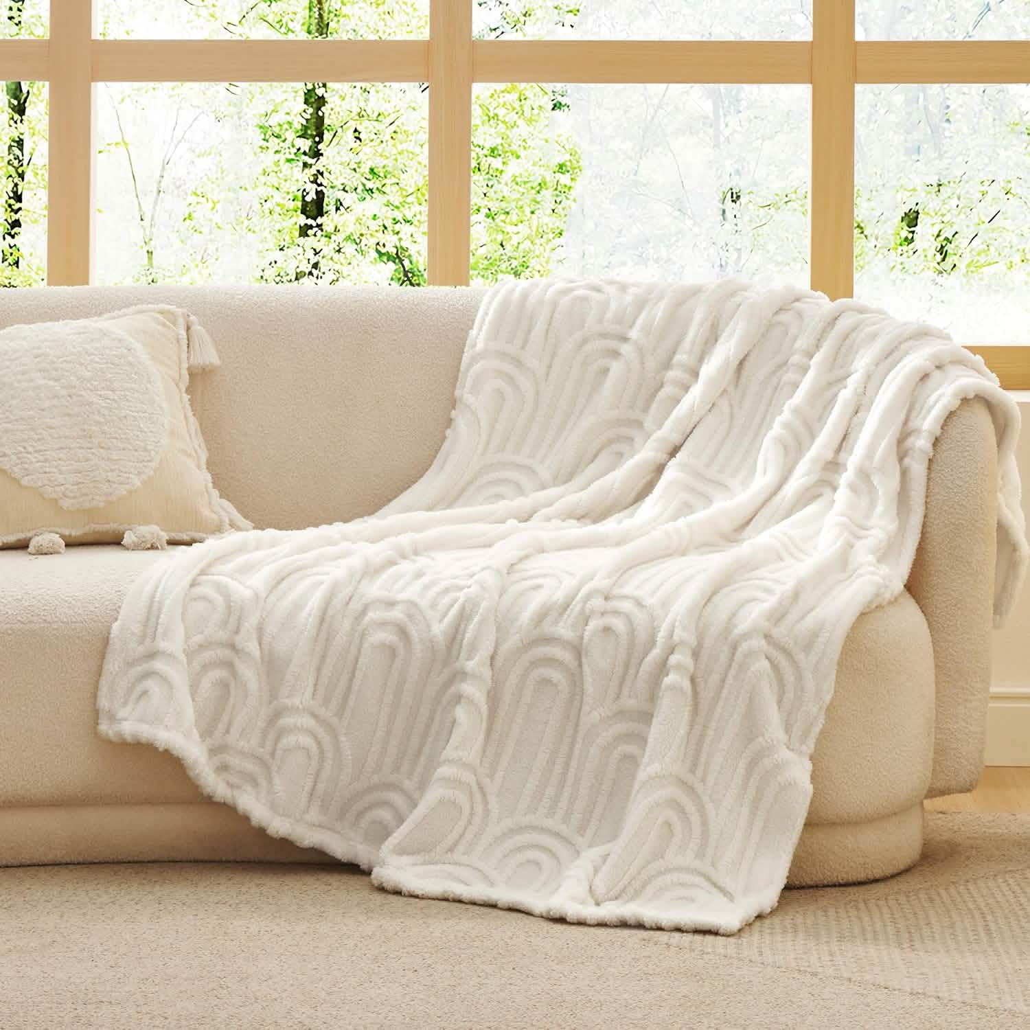 GentleSoft® Arch Shaggy Sherpa Fleece Blanket
