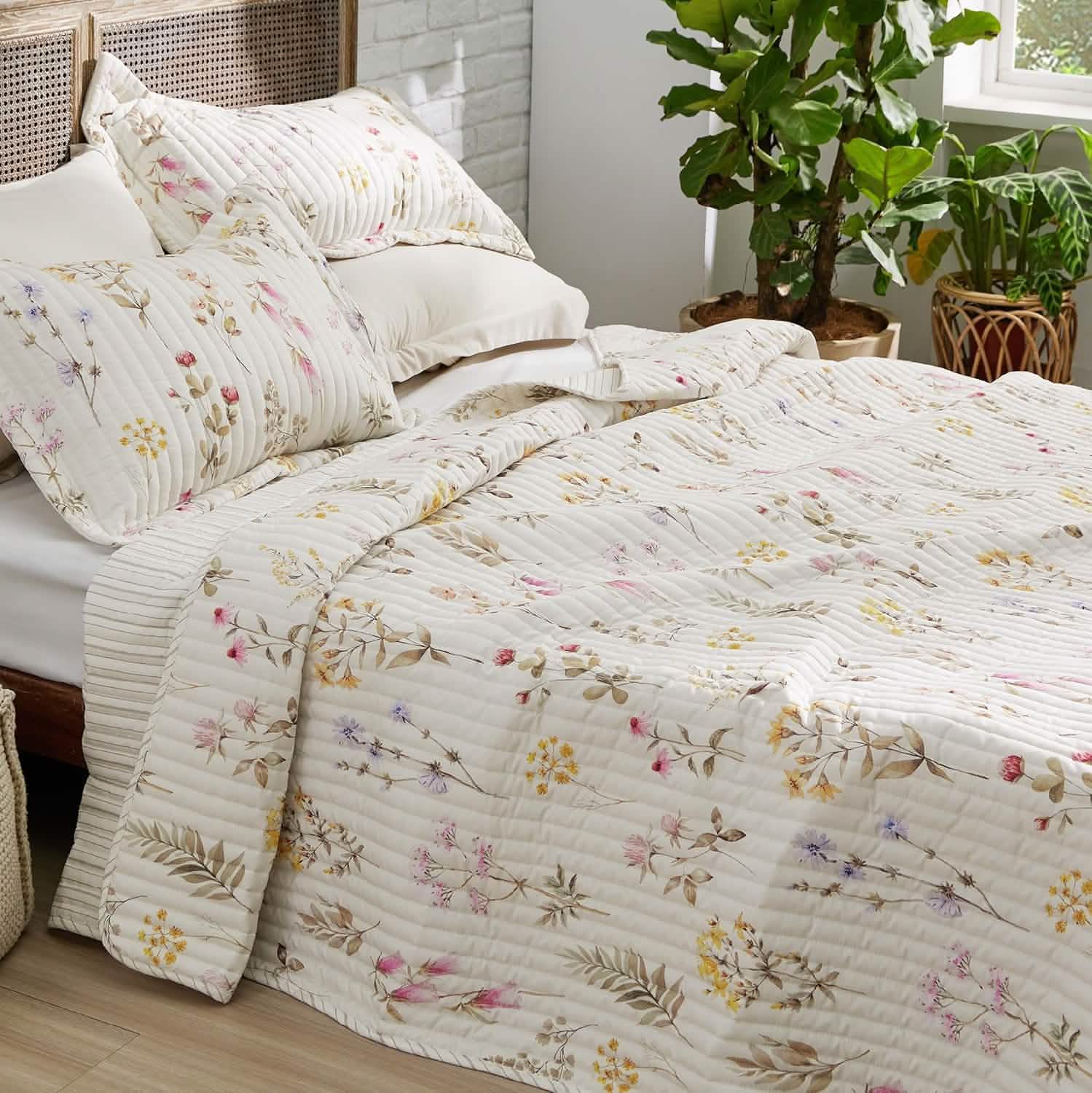 GentleSoft® Autumn Wildflower Quilt Set
