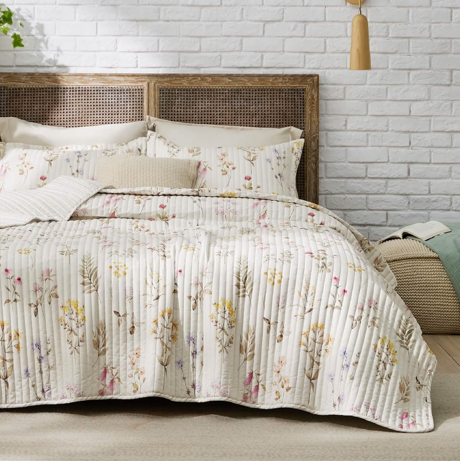 GentleSoft® Autumn Wildflower Quilt Set
