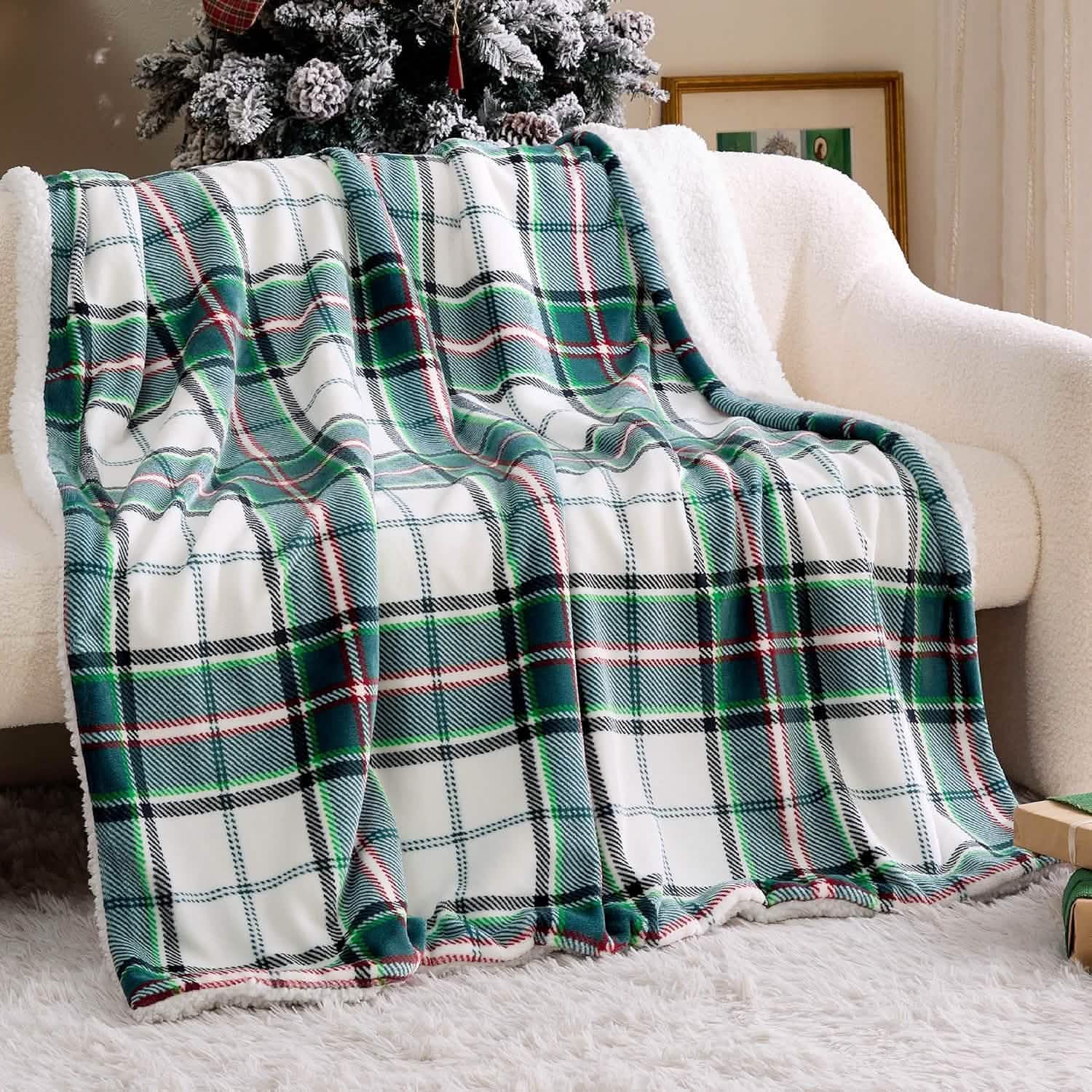 GentleSoft® Printed Throw Sherpa Blanket christmas Green