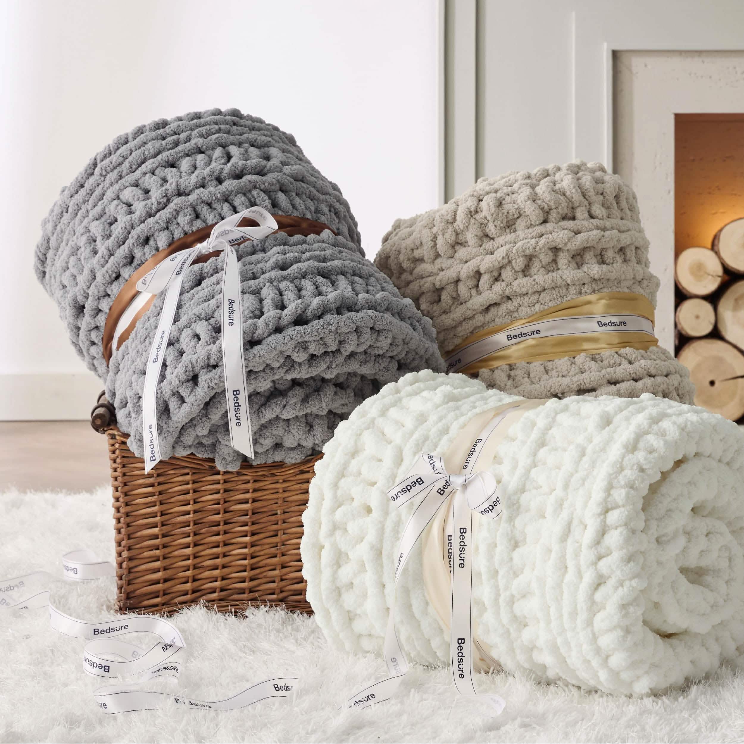 GentleSoft® Chunky Knit Chenille Blanket