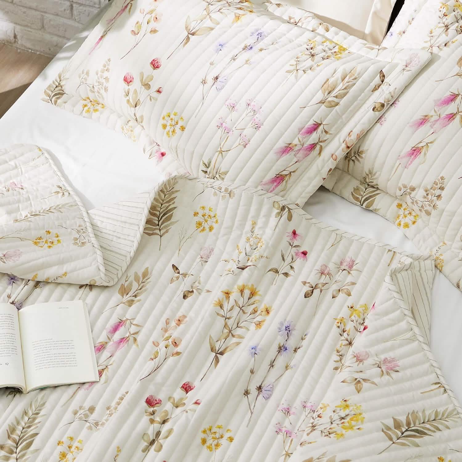 GentleSoft® Autumn Wildflower Quilt Set