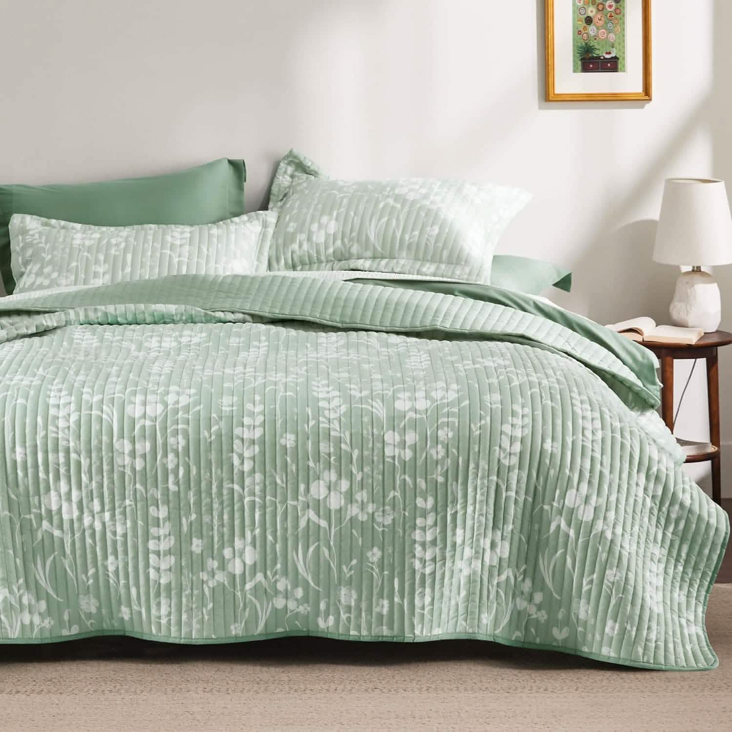 GentleSoft® Botanical Quilt Set