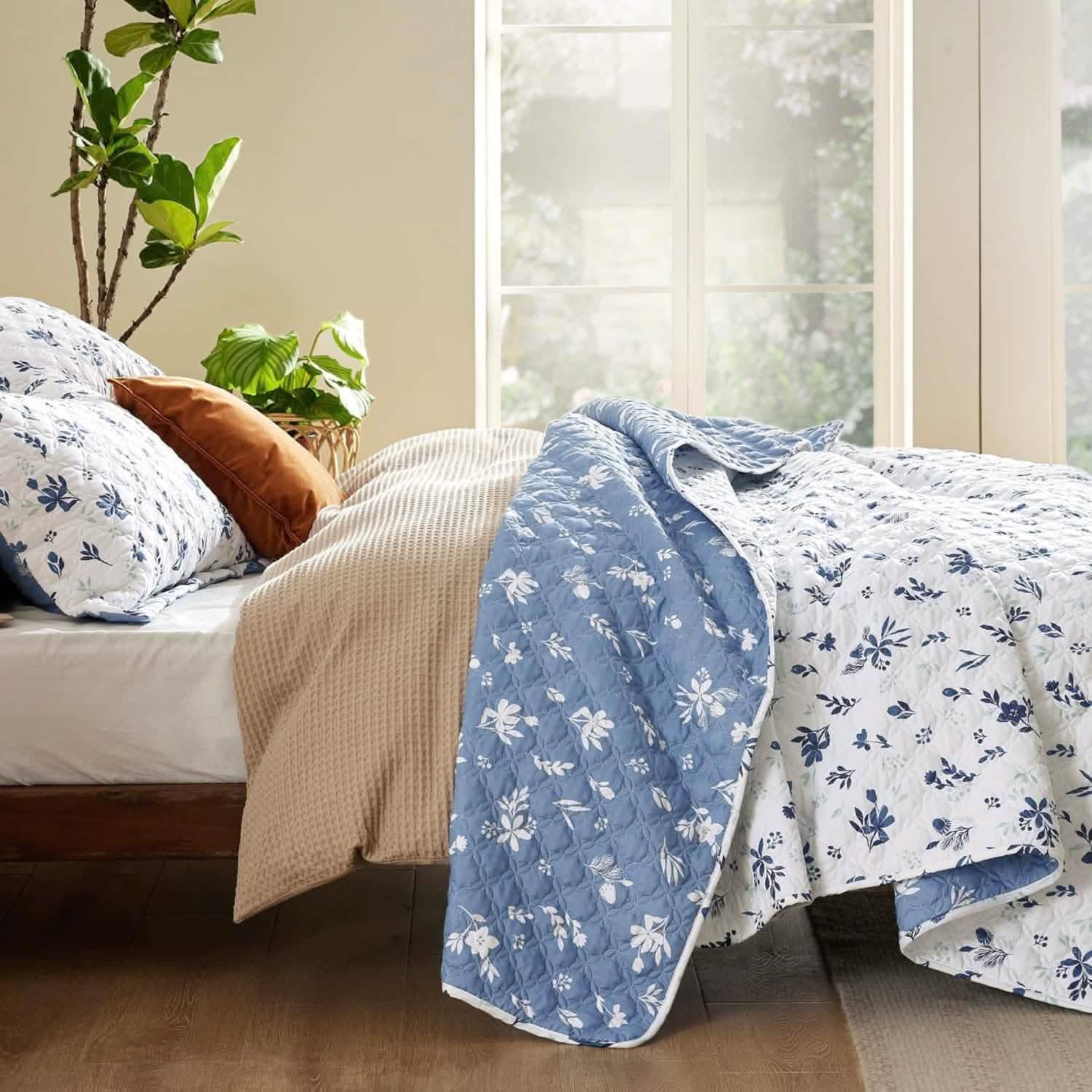 GentleSoft® Botanical Quilt Set