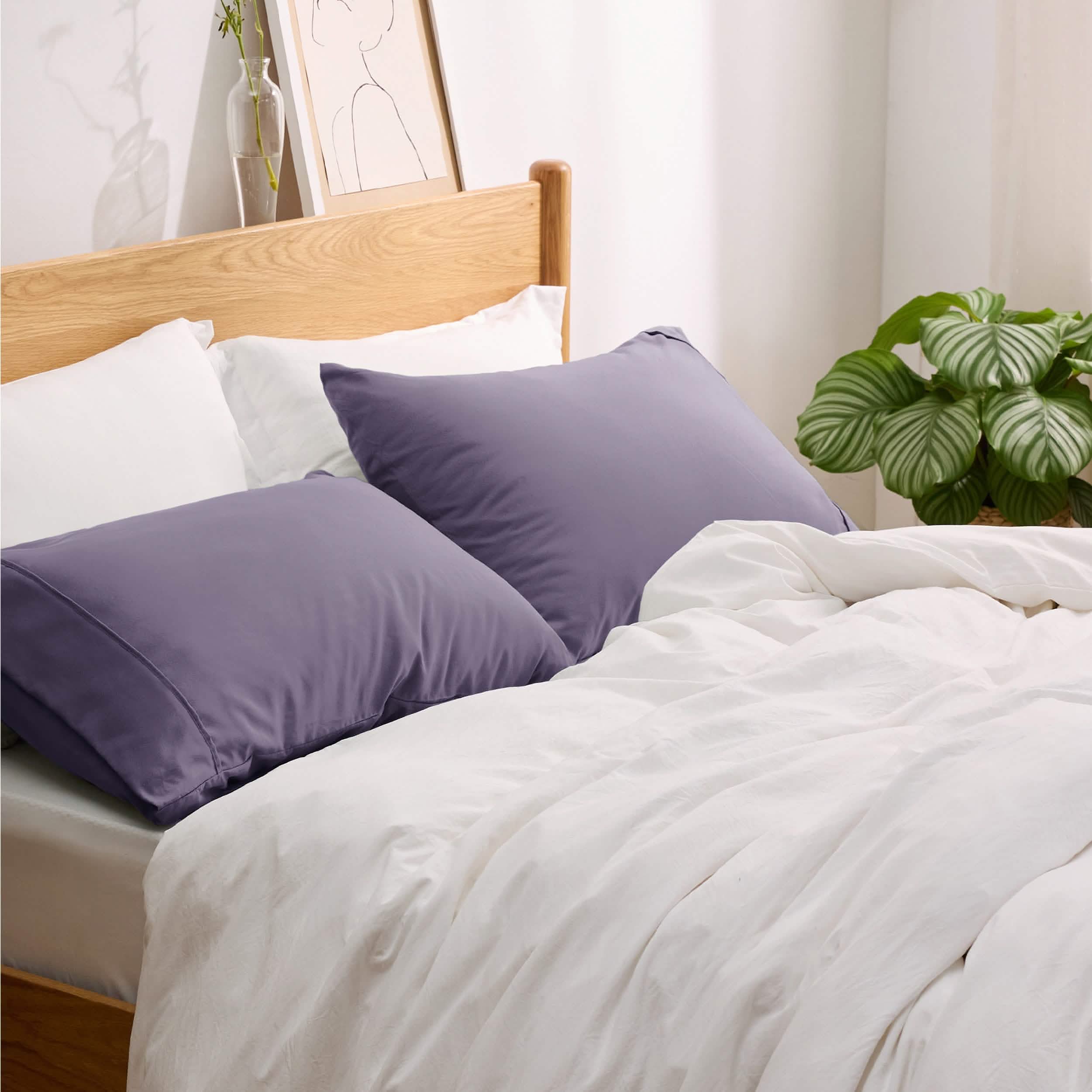 GentleSoft® Fade and Stain Resistant Microfiber Pillowcase