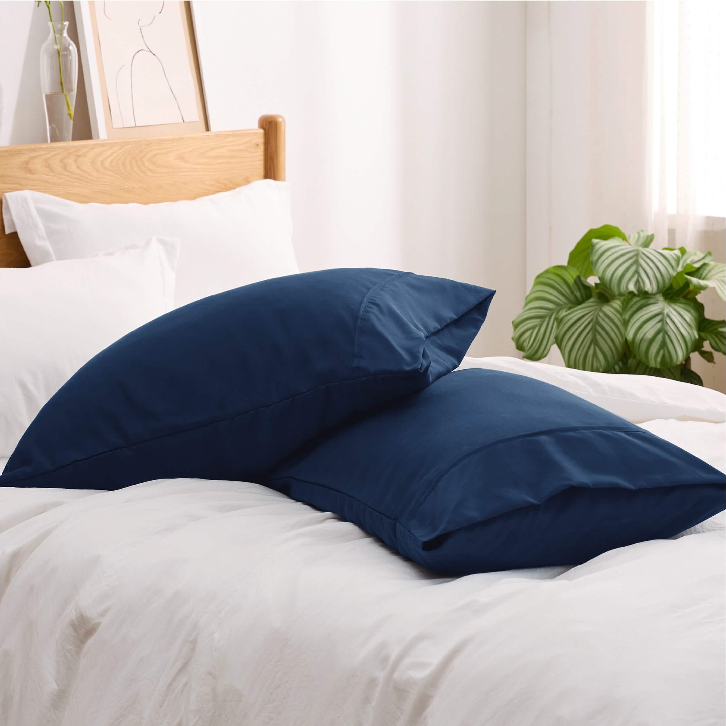 GentleSoft® Fade and Stain Resistant Microfiber Pillowcase