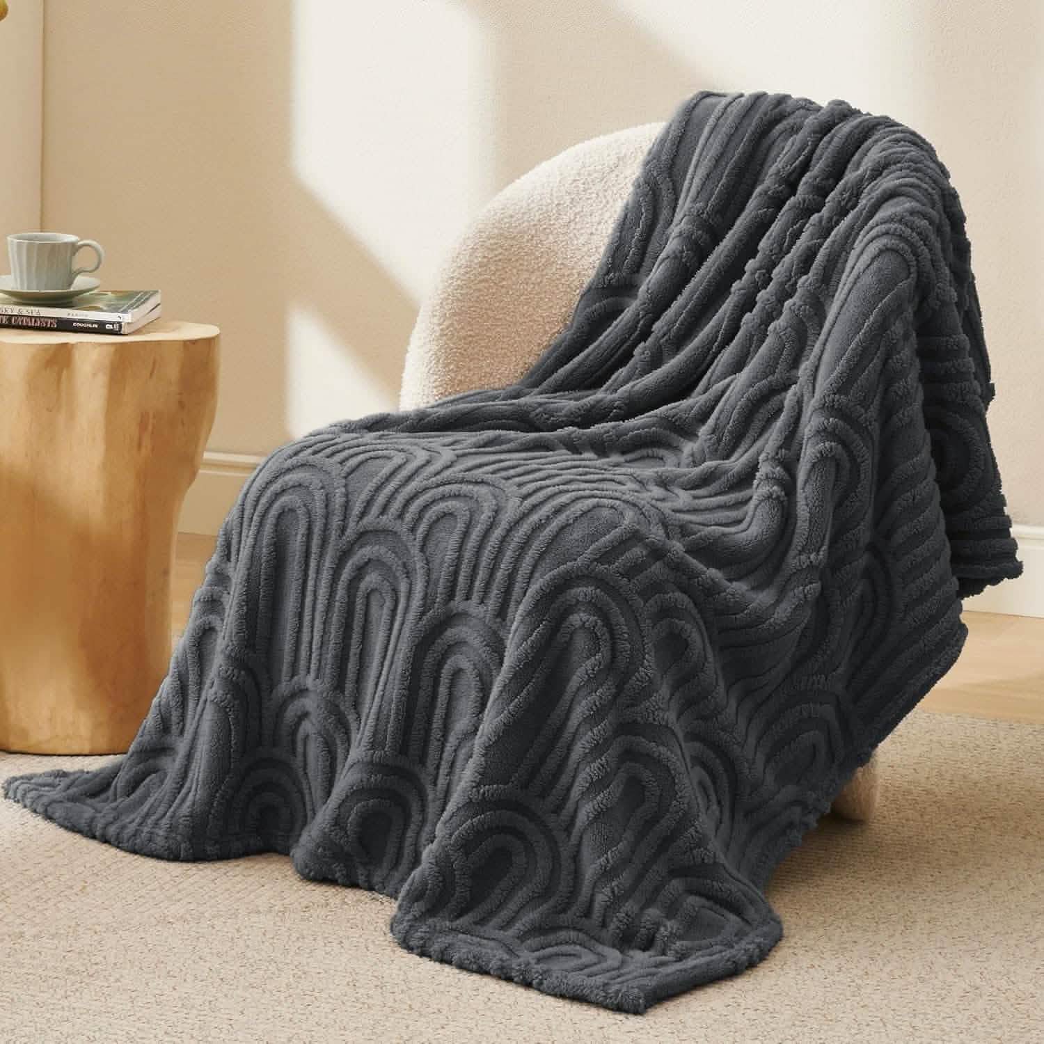 GentleSoft® Arch Shaggy Sherpa Fleece Blanket