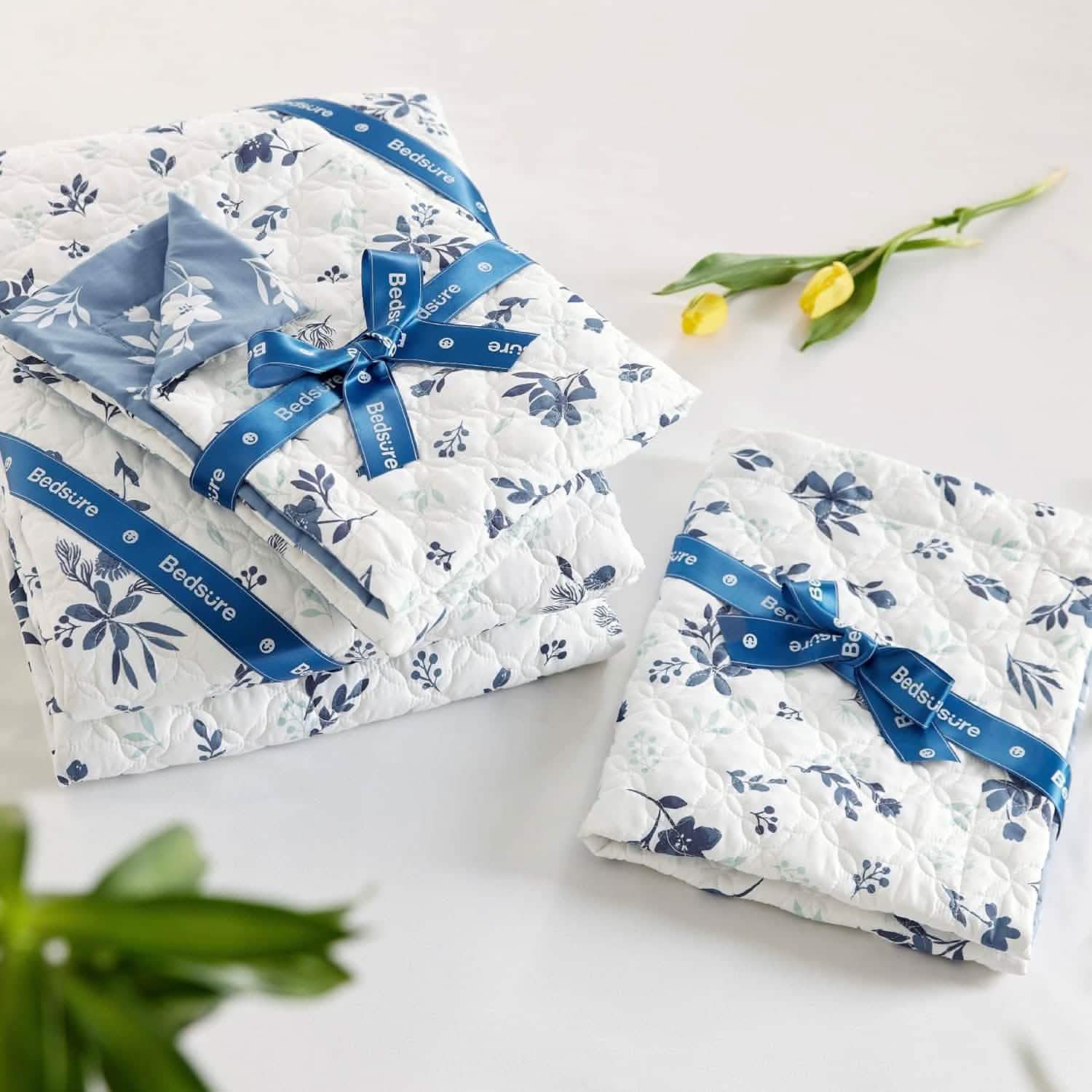 GentleSoft® Botanical Quilt Set