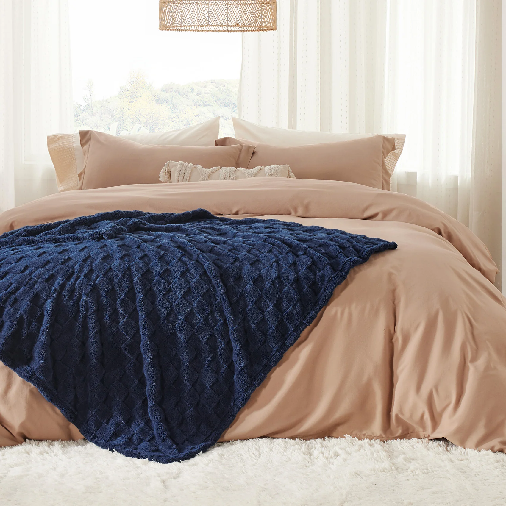 GentleSoft® Jacquard Shaggy Sherpa Blanket
