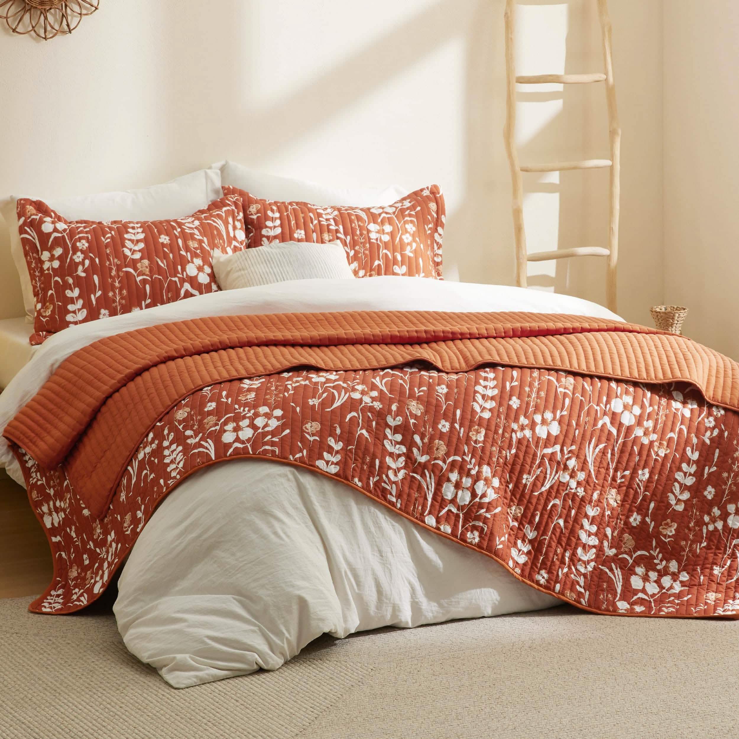 GentleSoft® Botanical Quilt Set