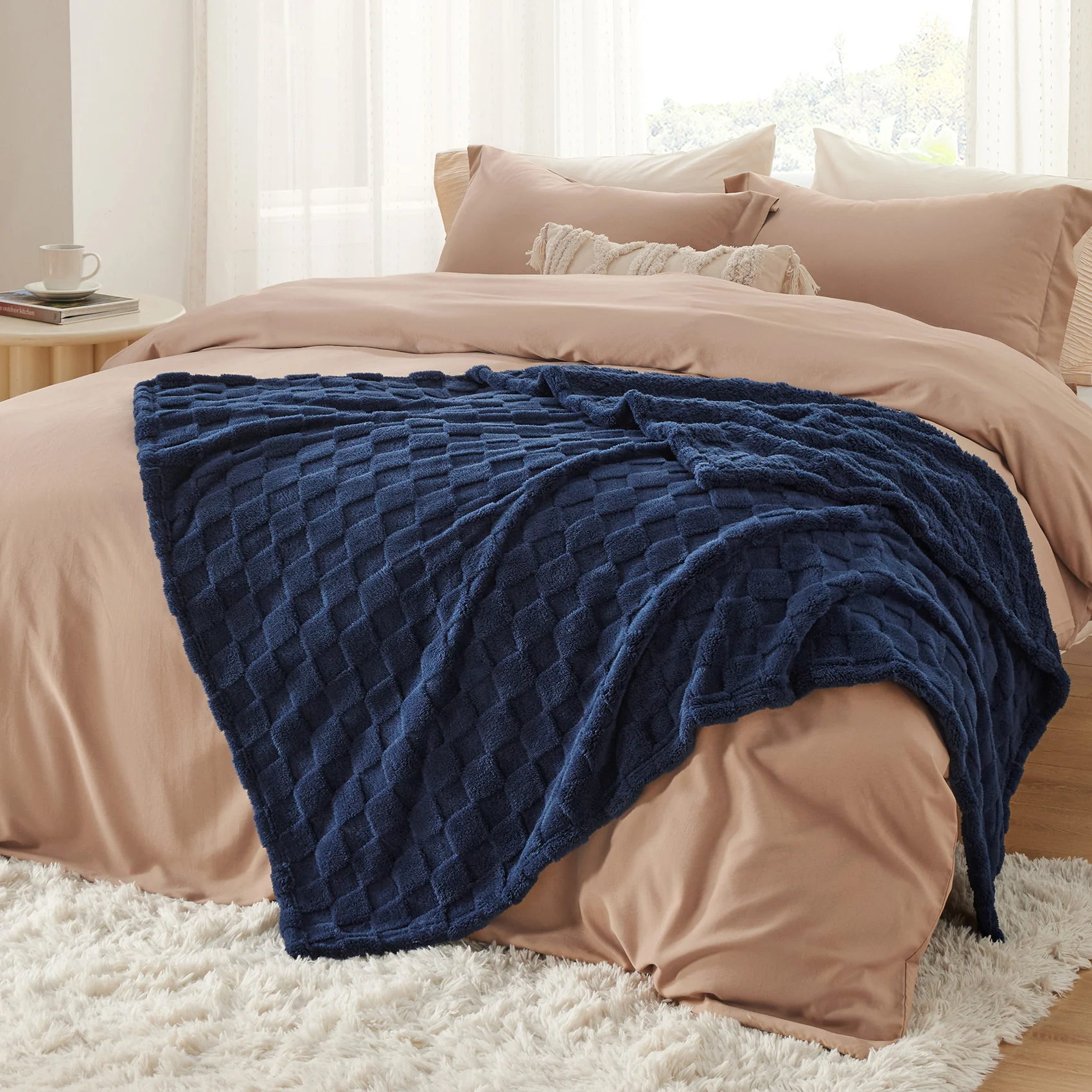 GentleSoft® Jacquard Shaggy Sherpa Blanket