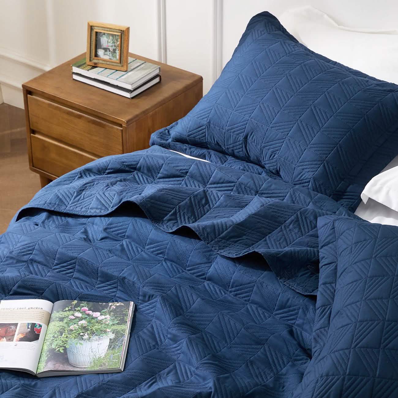 GentleSoft® Geometric Soft Ultrasonic Quilt Set
