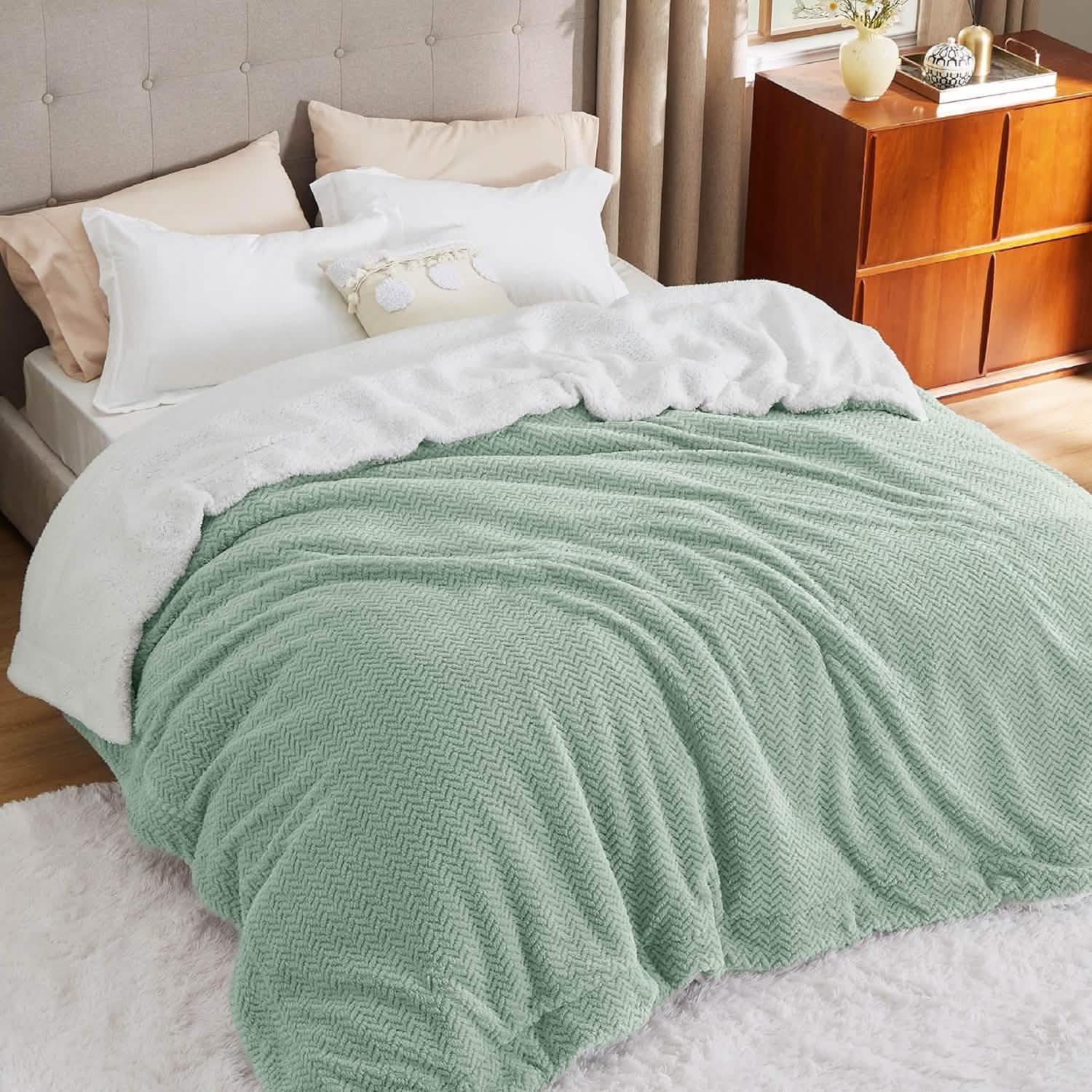 GentleSoft® Chevron Sherpa Fleece Blanket