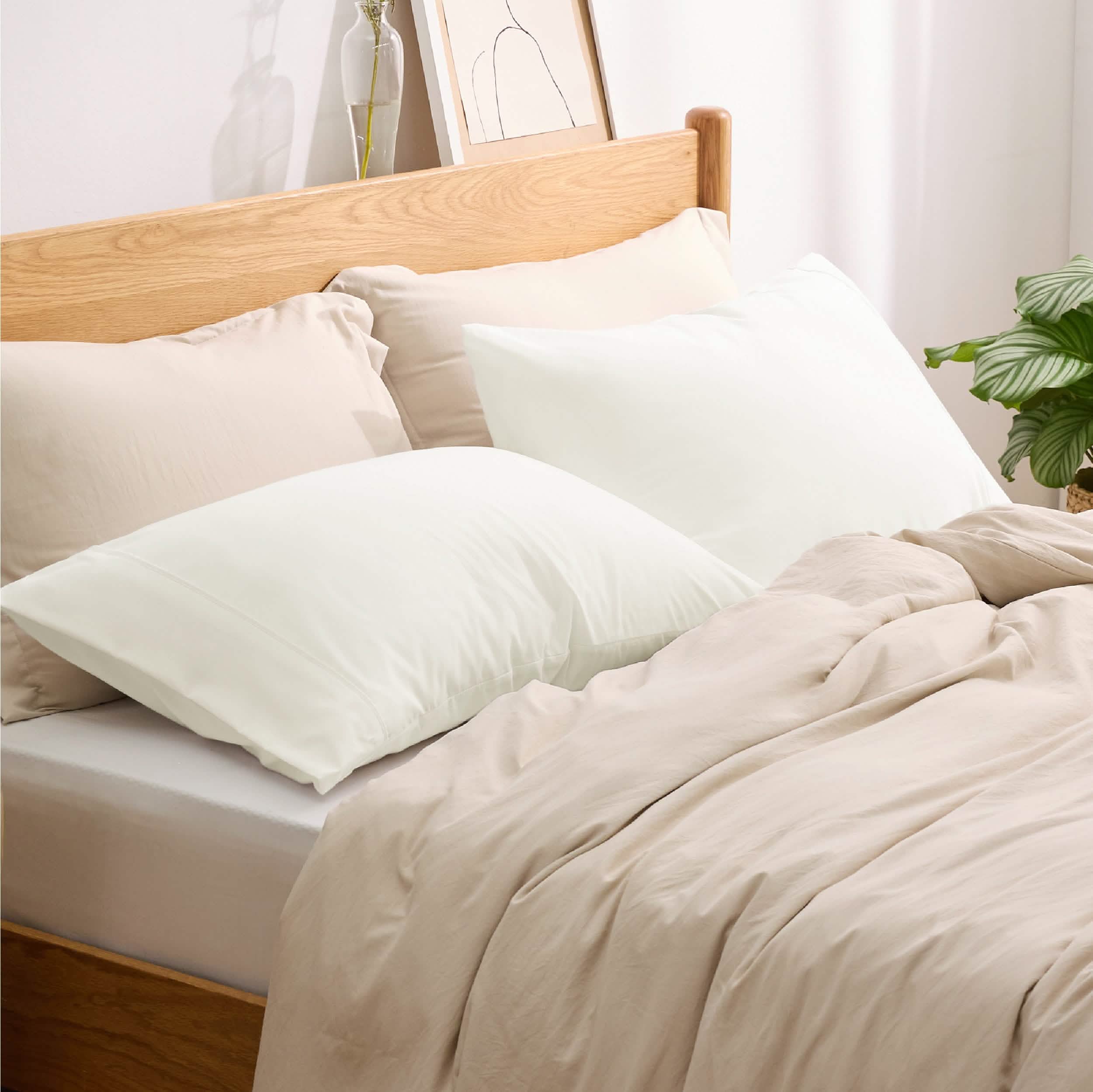GentleSoft® Fade and Stain Resistant Microfiber Pillowcase