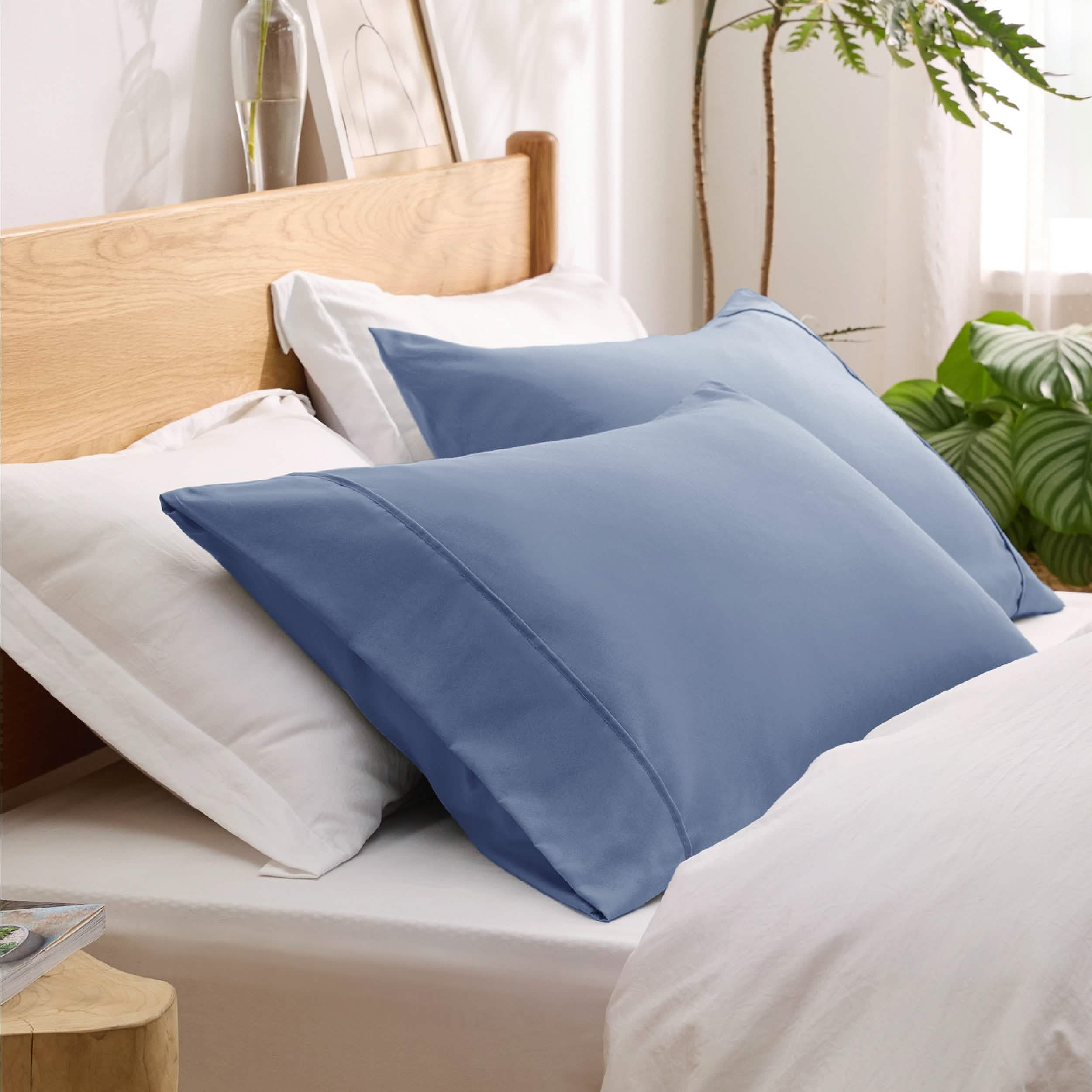 GentleSoft® Fade and Stain Resistant Microfiber Pillowcase