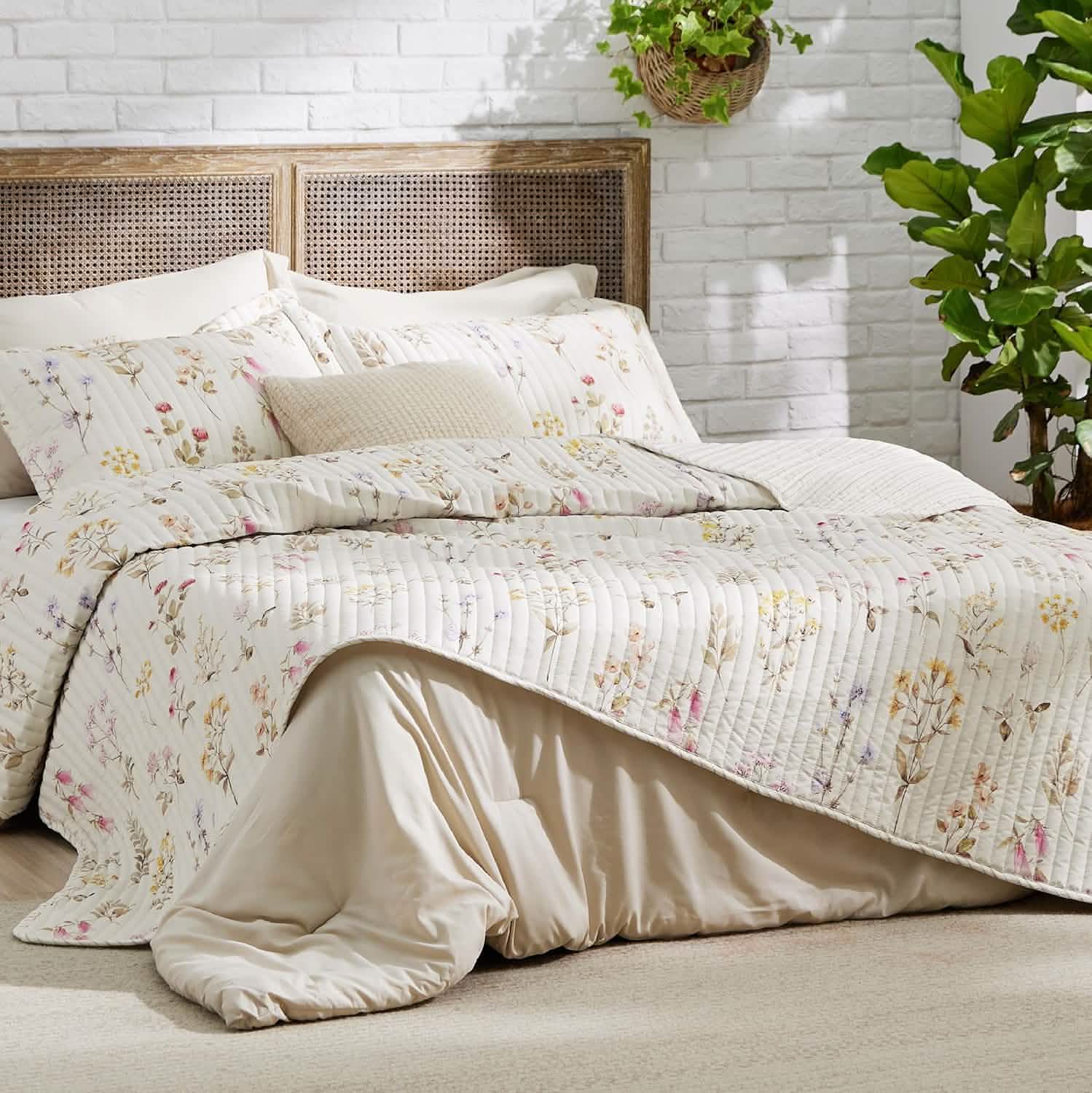 GentleSoft® Autumn Wildflower Quilt Set