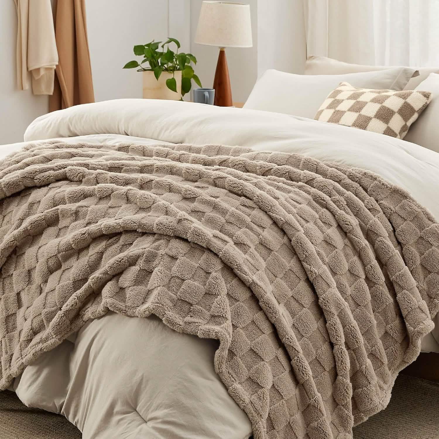 GentleSoft® Checkered Comforter Set