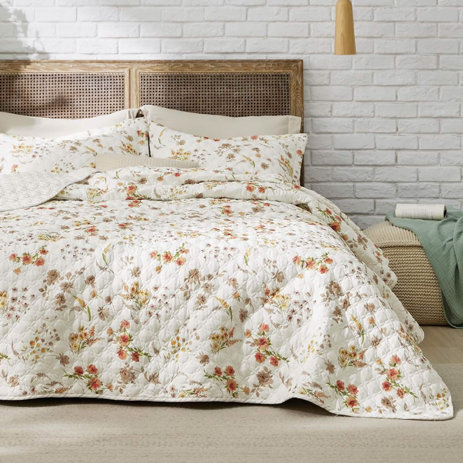 GentleSoft® Floral Quilt Set White