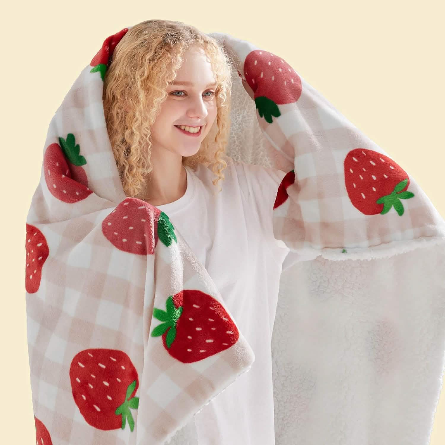 GentleSoft® Printed Throw Sherpa Blanket strawberry