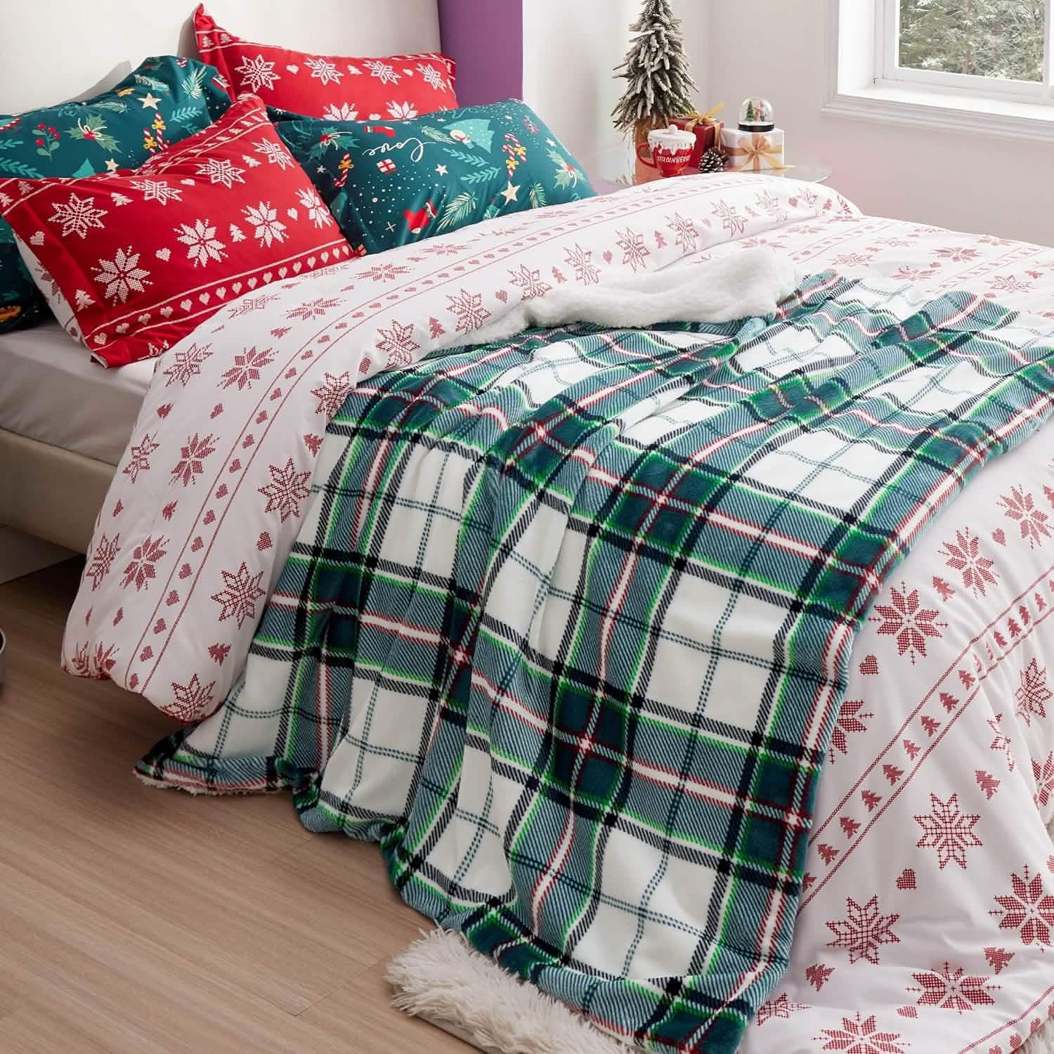 GentleSoft® Printed Throw Sherpa Blanket christmas Green