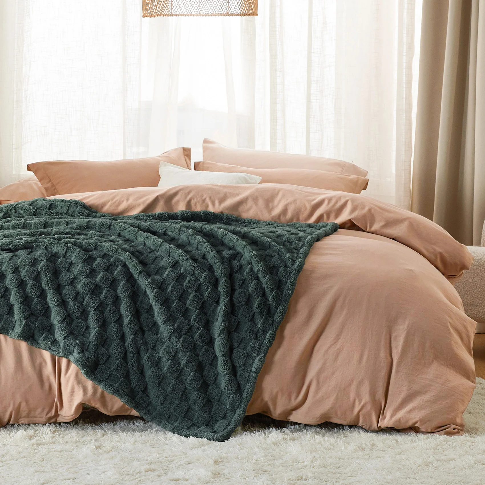 GentleSoft® Jacquard Shaggy Sherpa Blanket