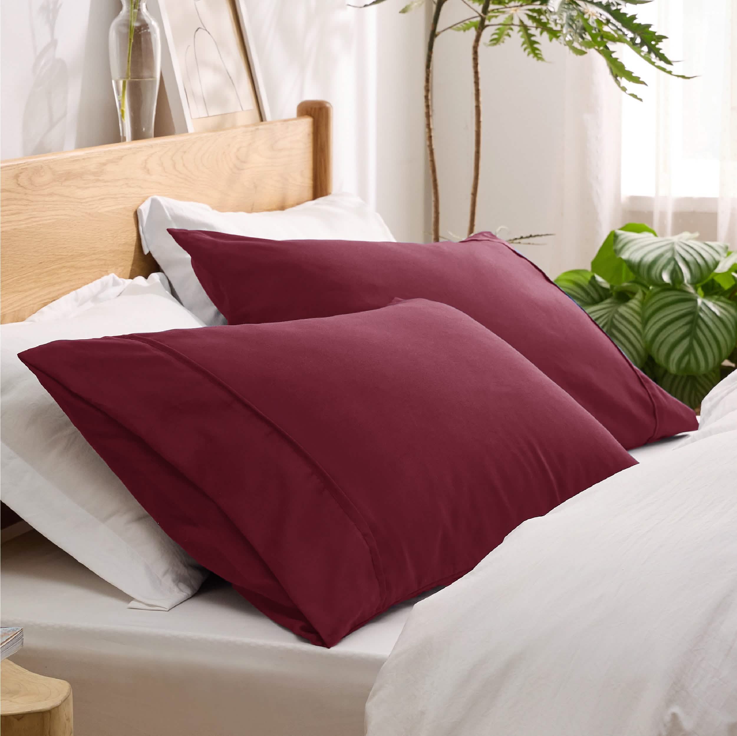 GentleSoft® Fade and Stain Resistant Microfiber Pillowcase