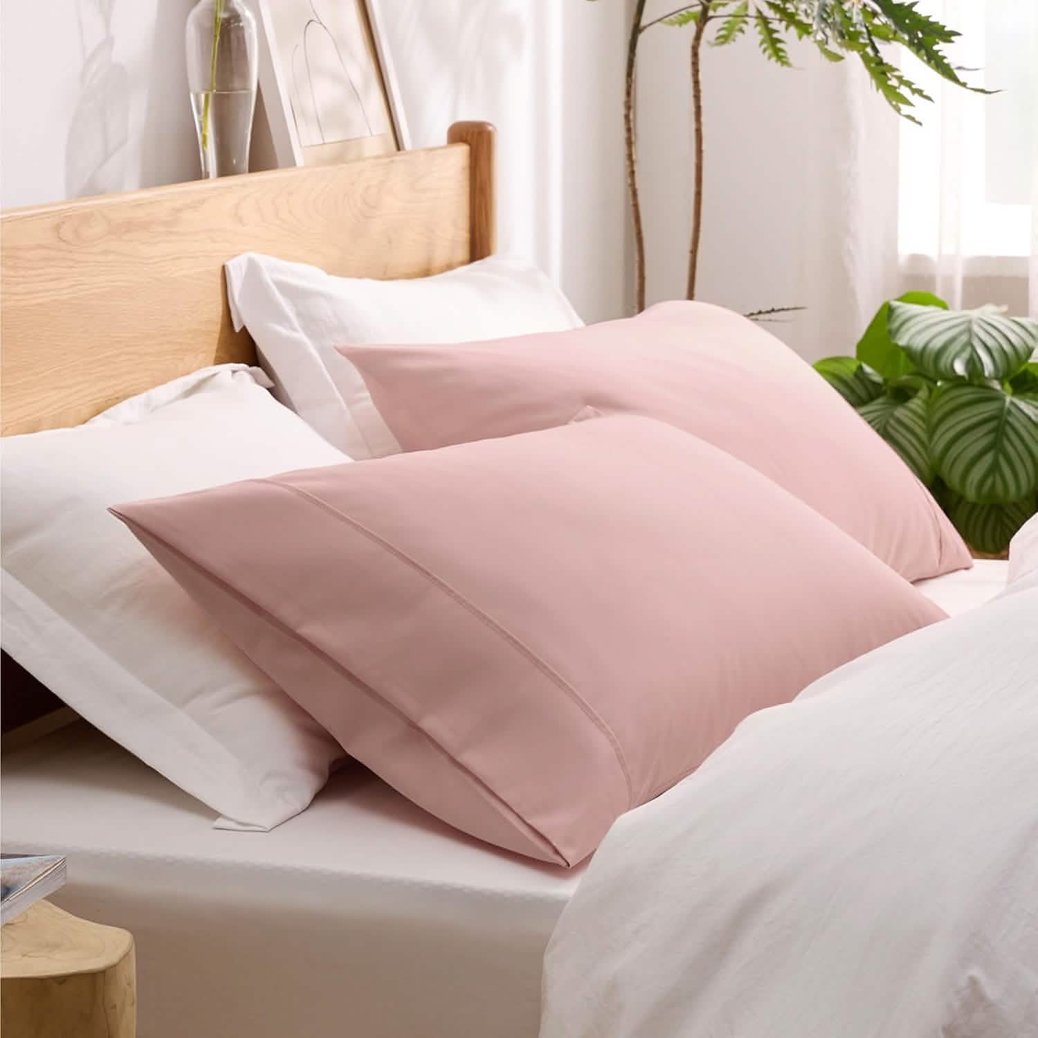 GentleSoft® Fade and Stain Resistant Microfiber Pillowcase
