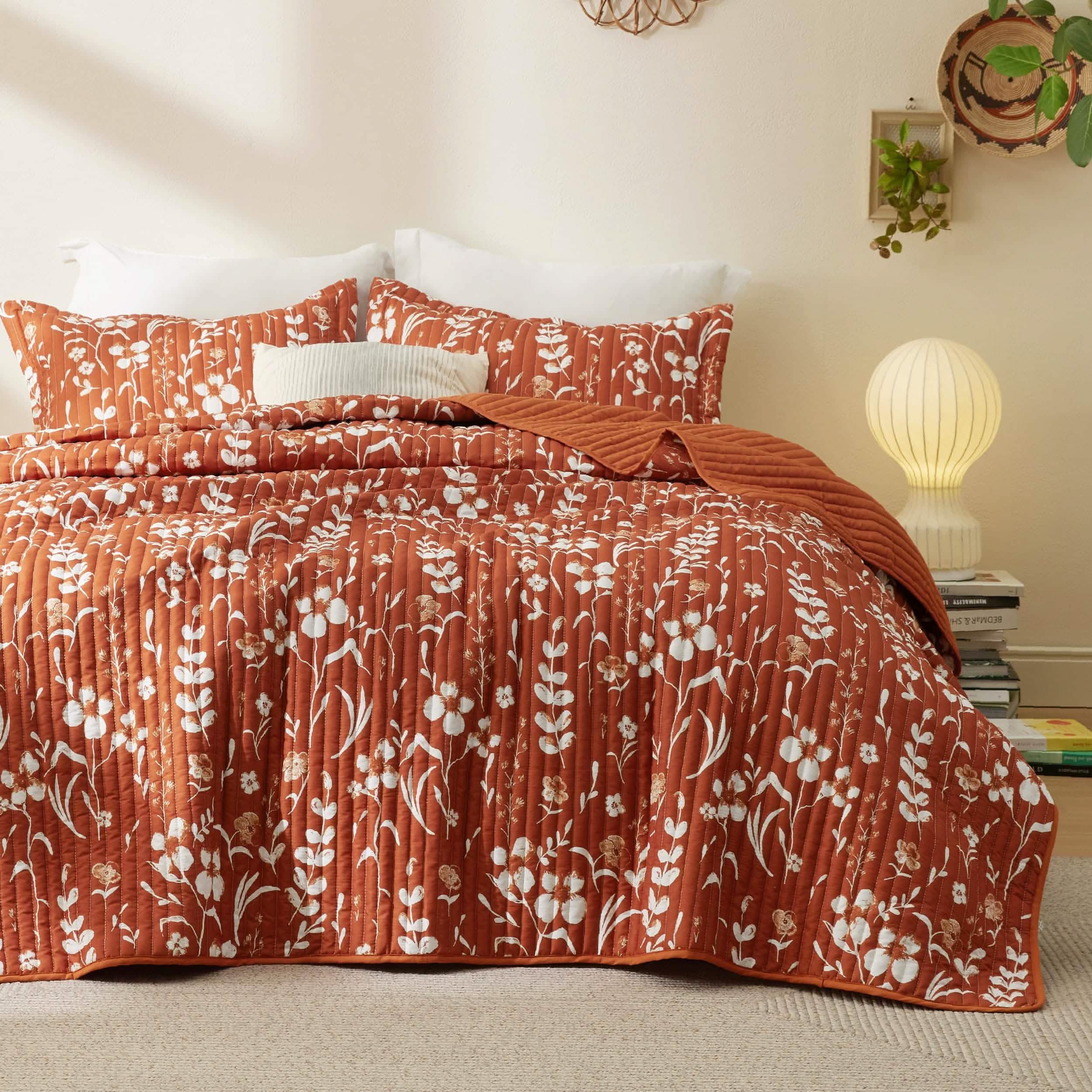 GentleSoft® Botanical Quilt Set