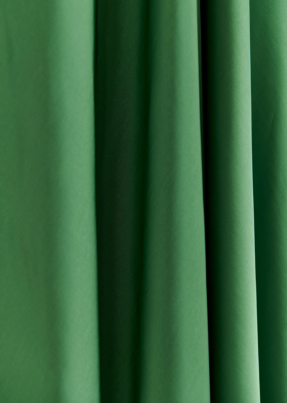 Green V-neck maxi-length dress