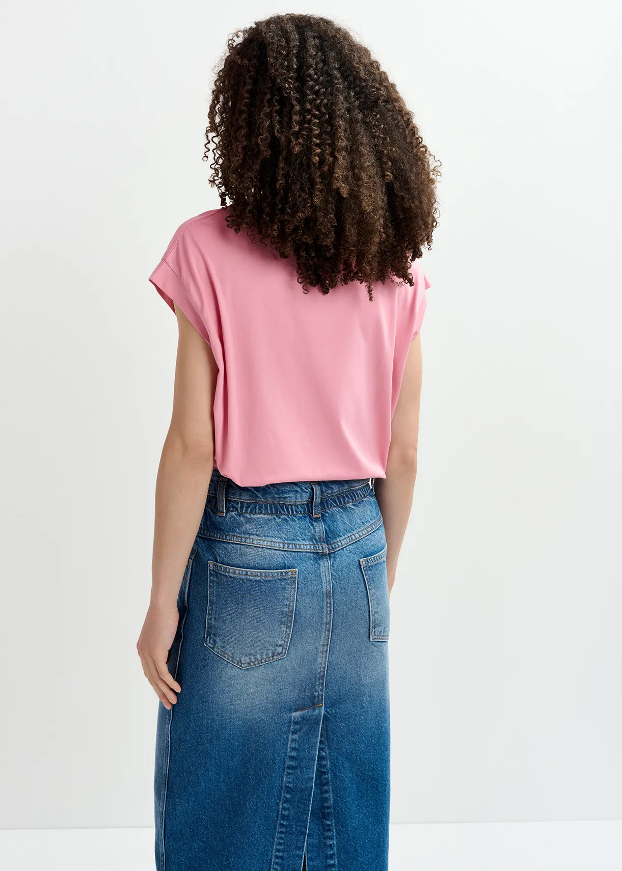 Light pink organic cotton T-shirt with embroidery