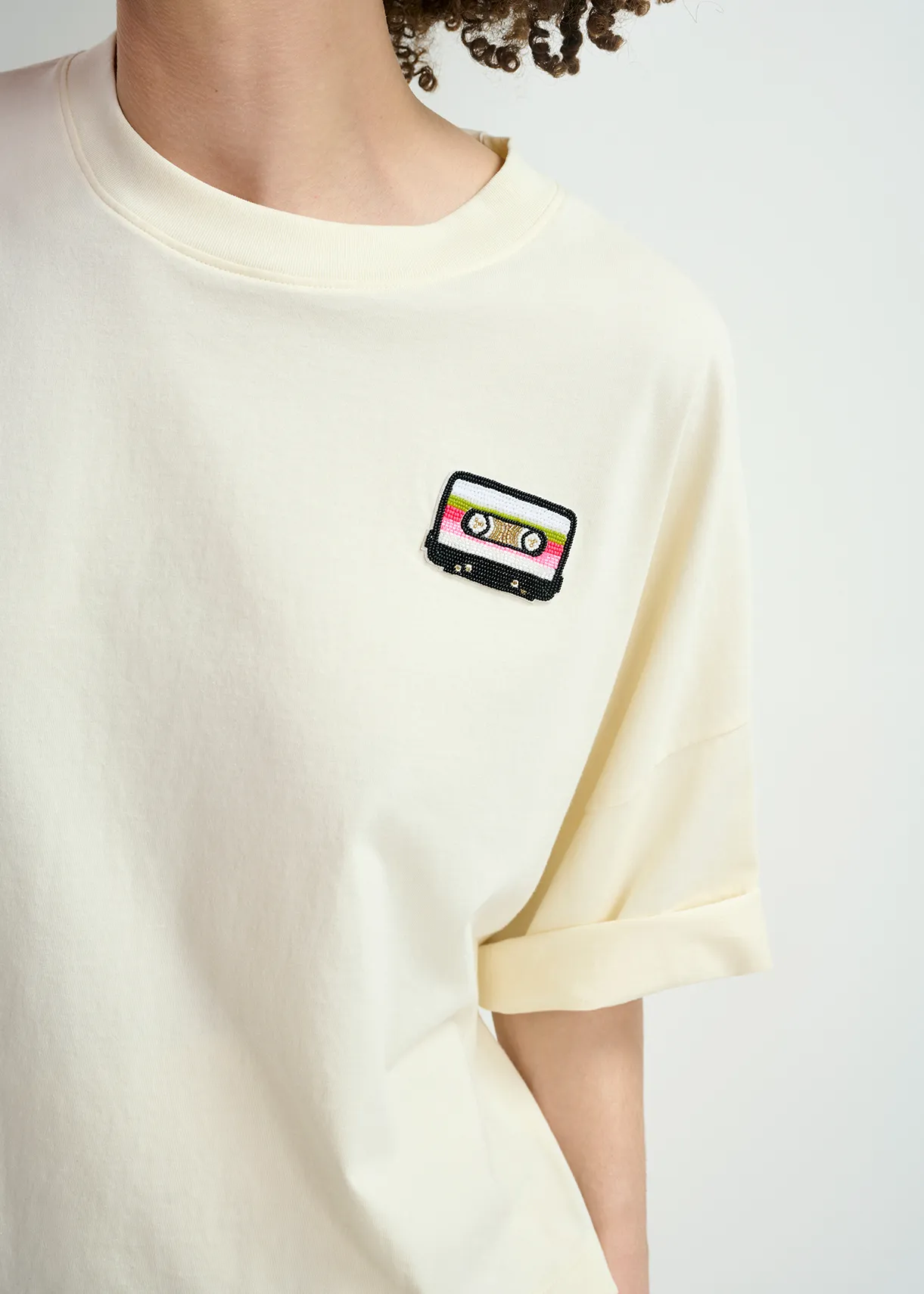 Ecru organic cotton cropped T-shirt with embroidery