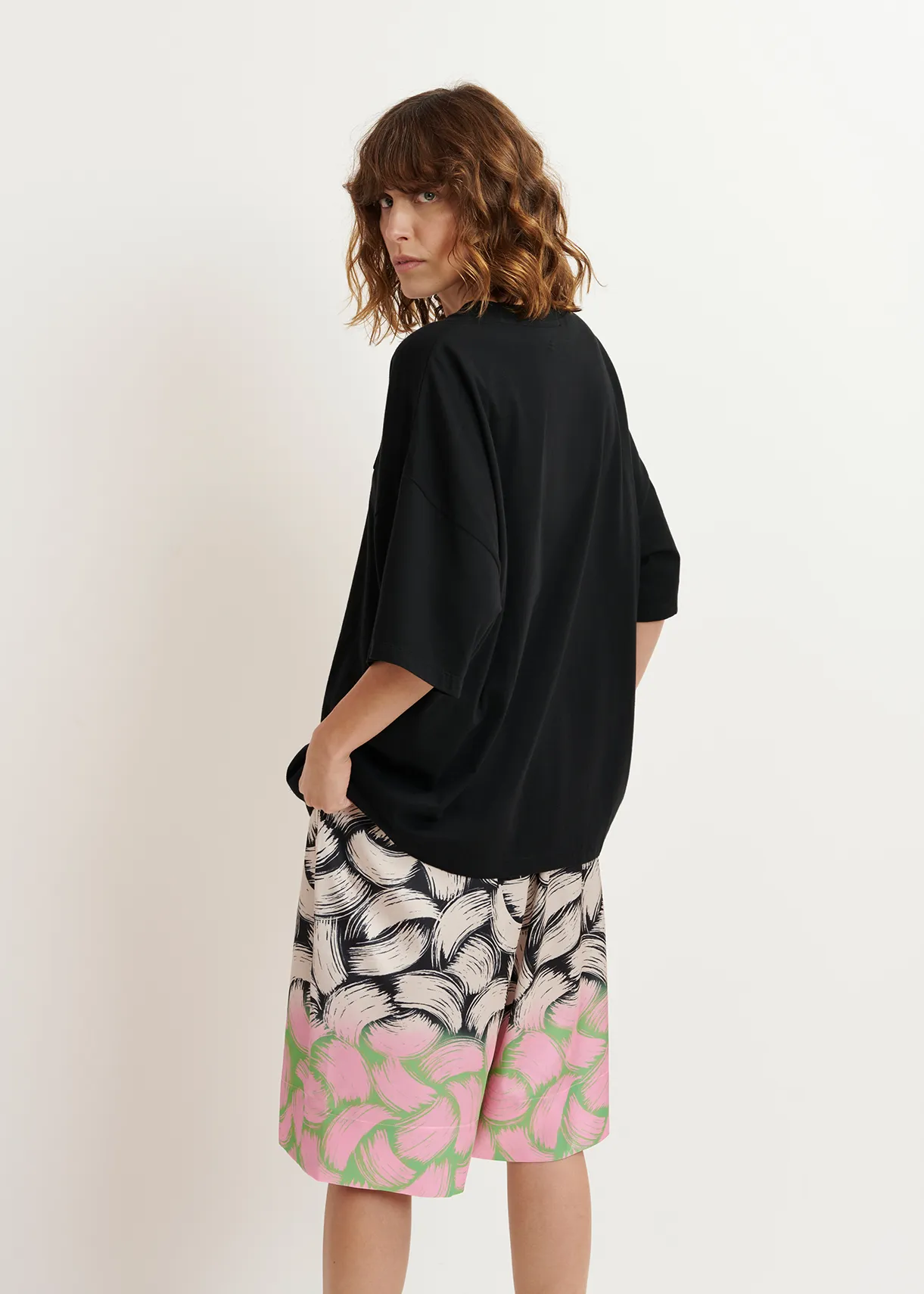 Black organic cotton T-shirt with embroidery