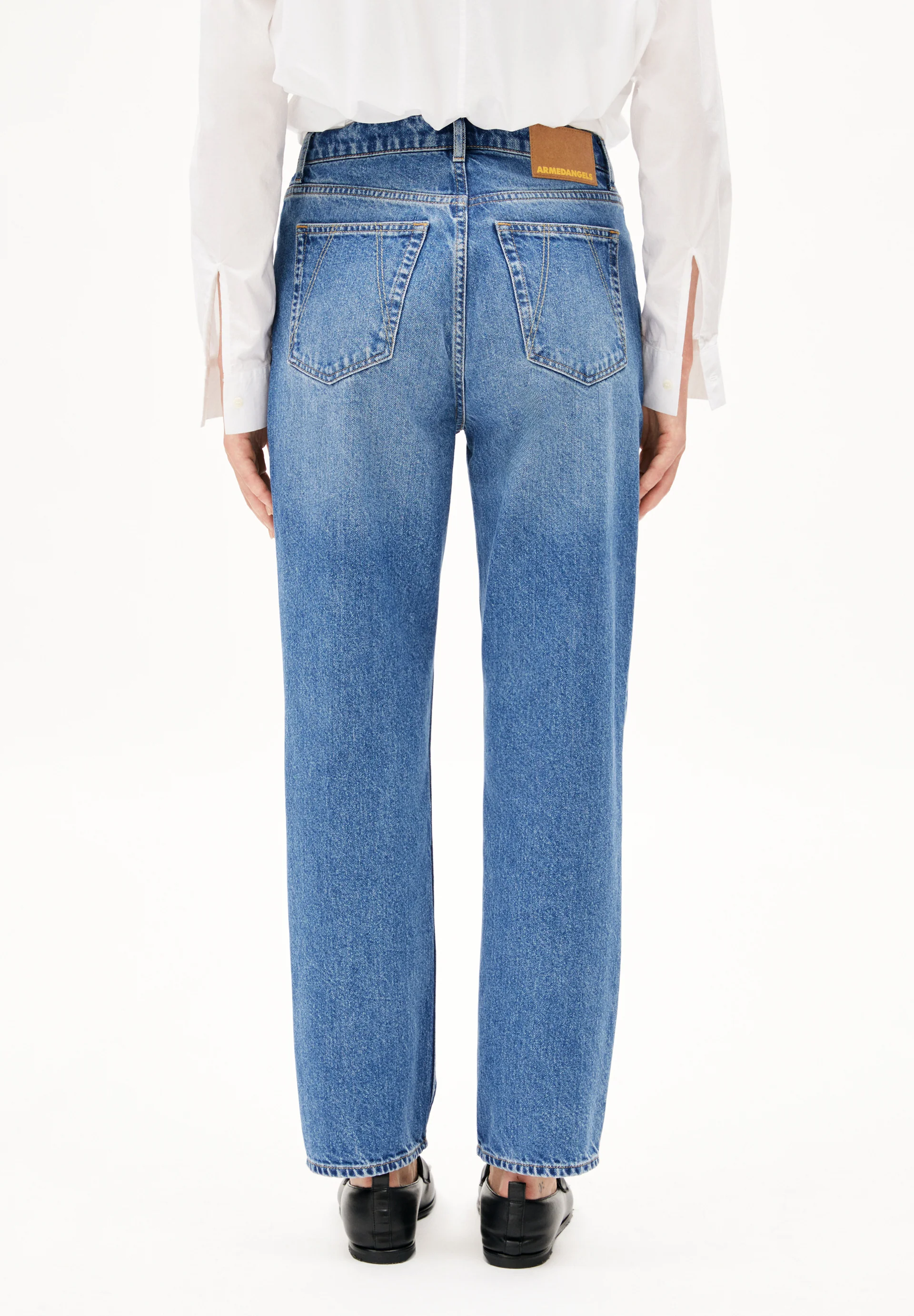 AAIKALA Straight Jeans High Waist recycled Cotton