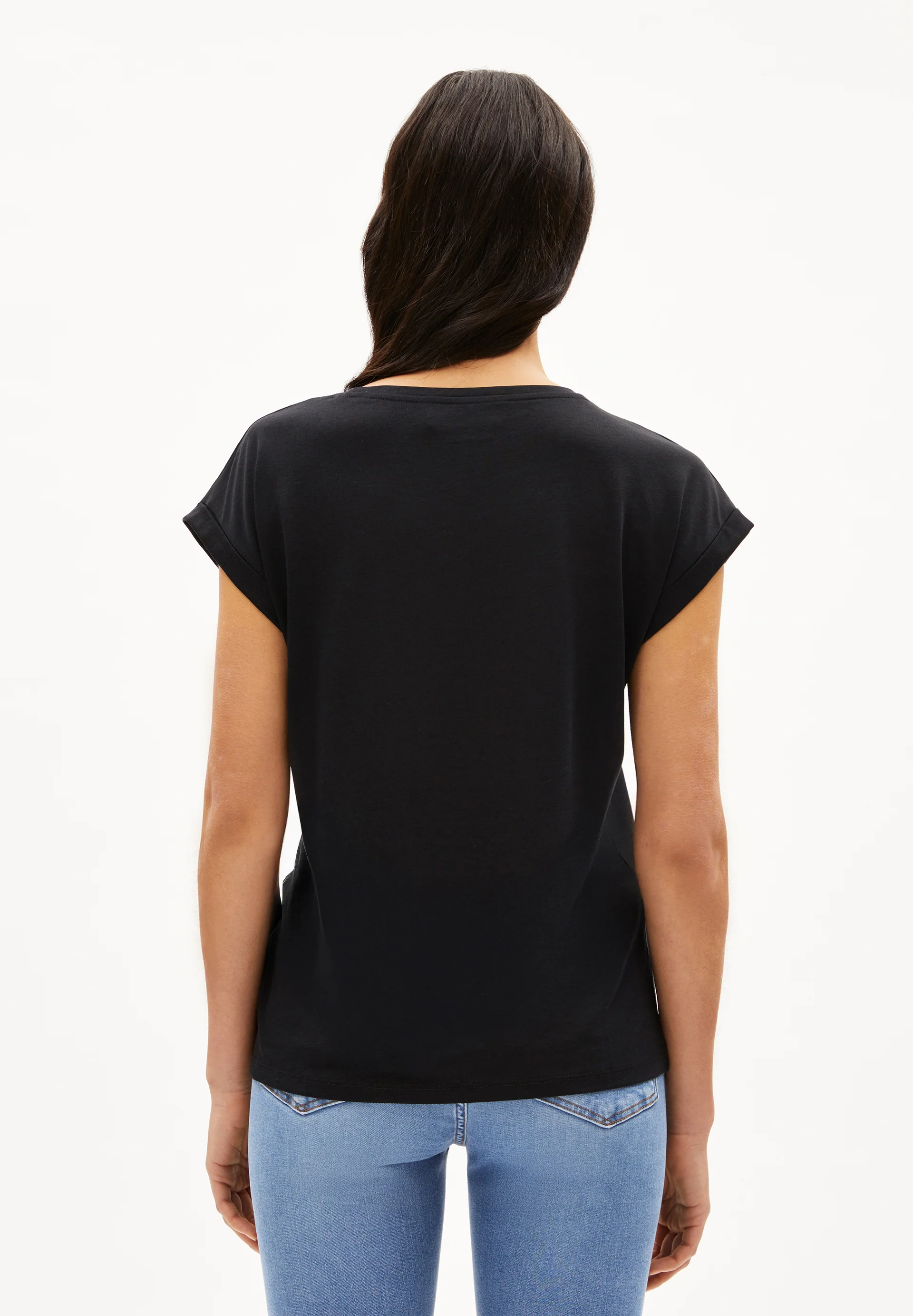 JILAANA T-shirt made of TENCEL™ Lyocell Mix.